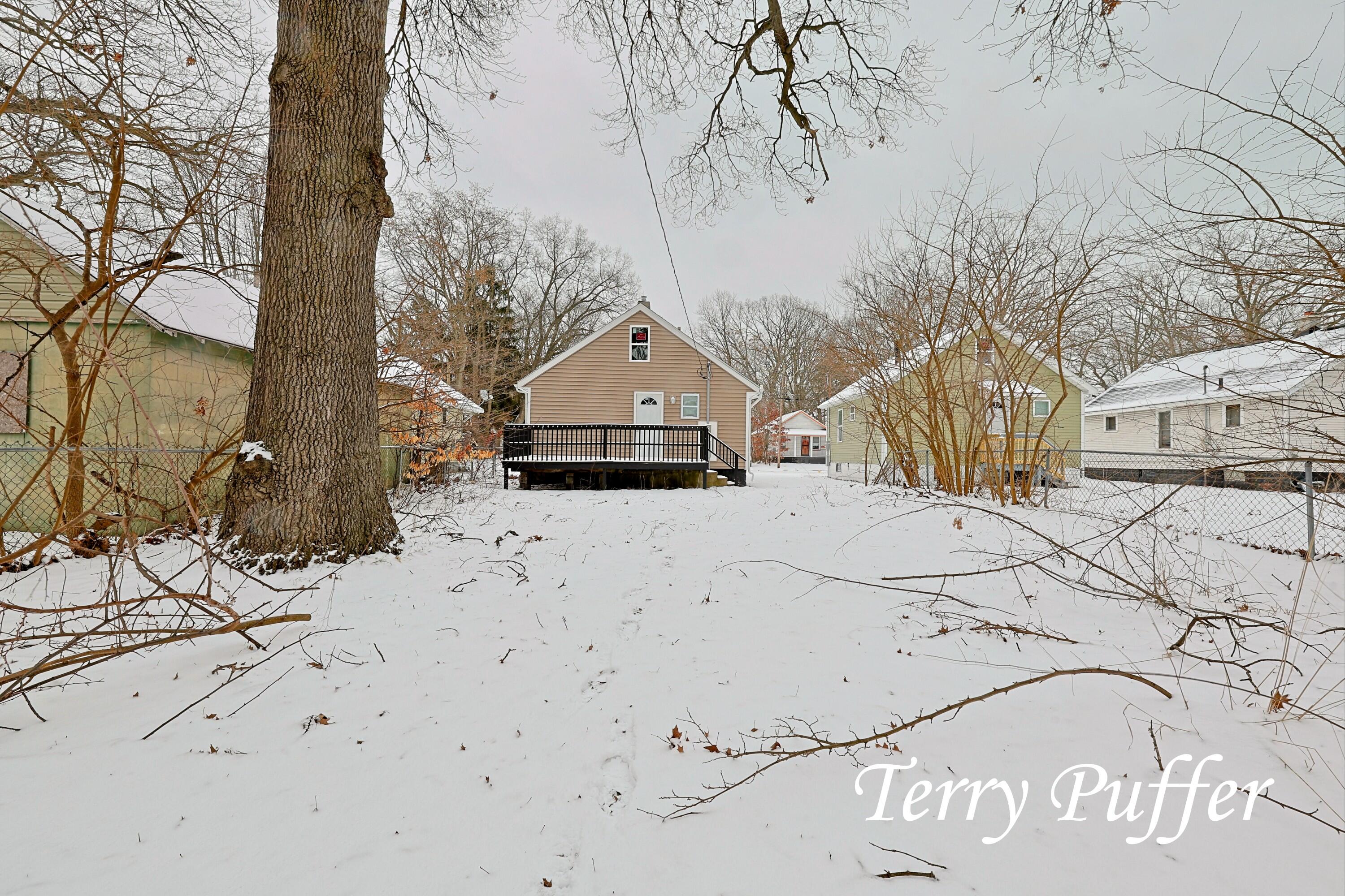 3025 Waalkes Street Muskegon MI 49444