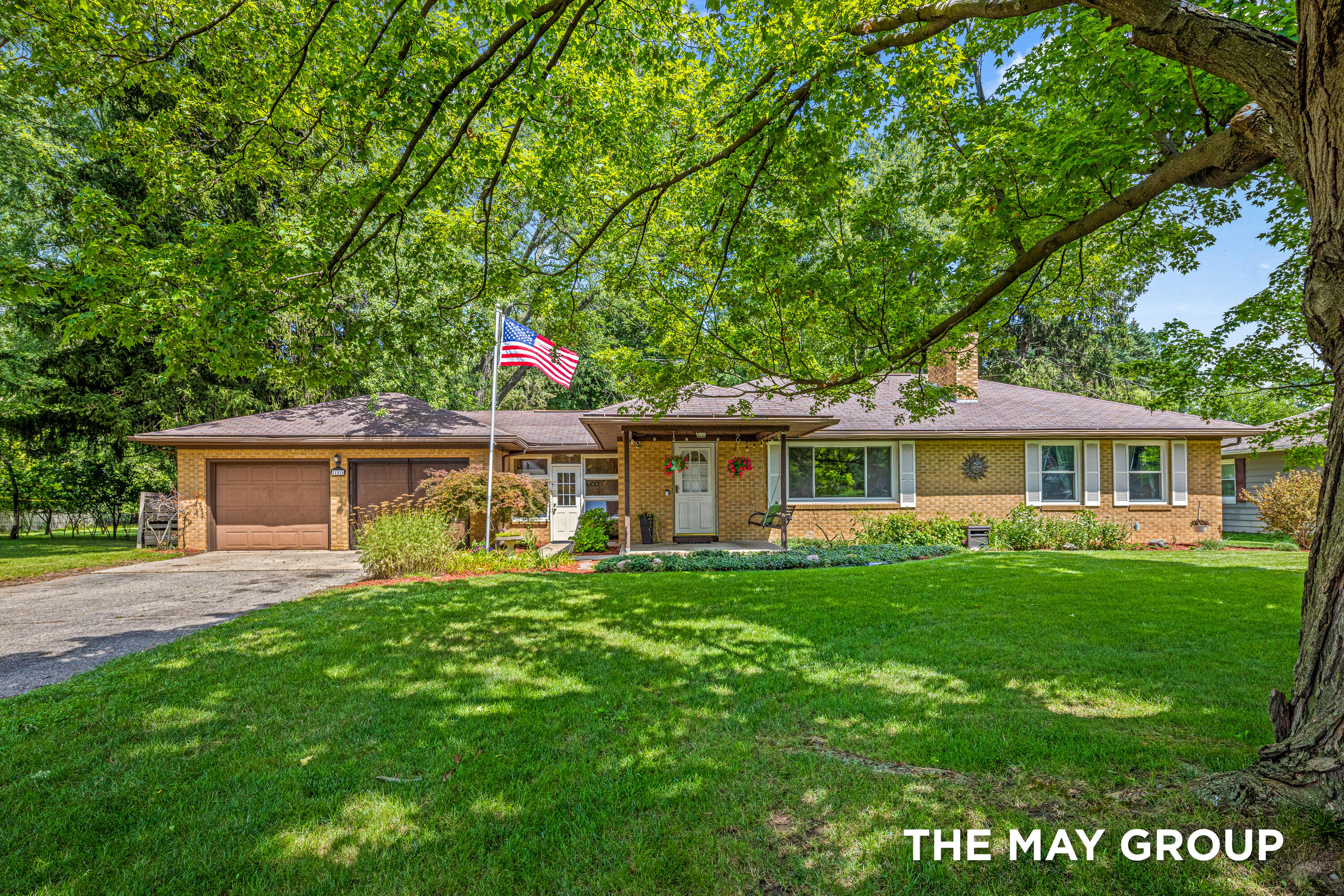 1515 Lancashire Drive SE Grand Rapids MI 49508
