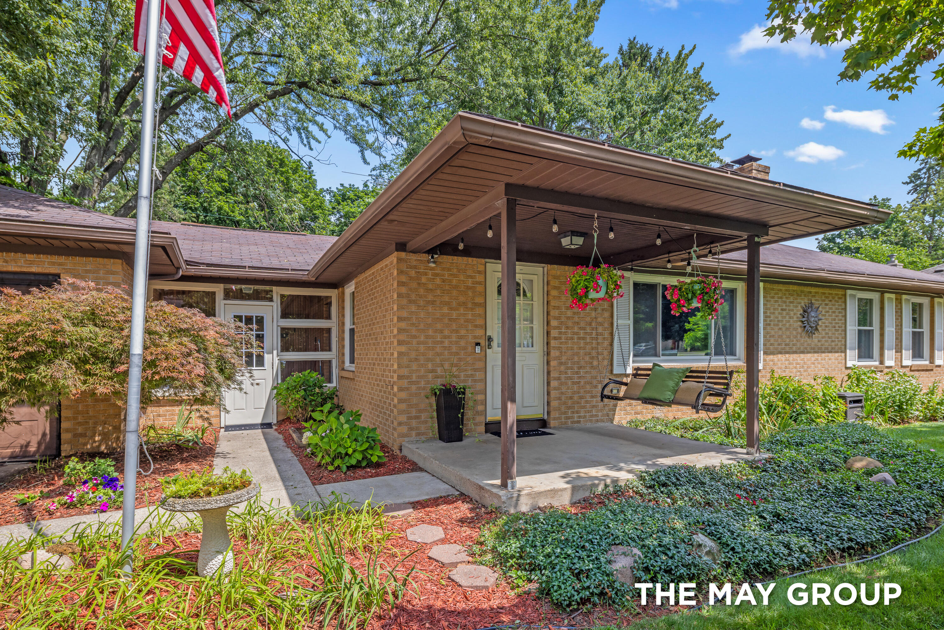 1515 Lancashire Drive SE Grand Rapids MI 49508