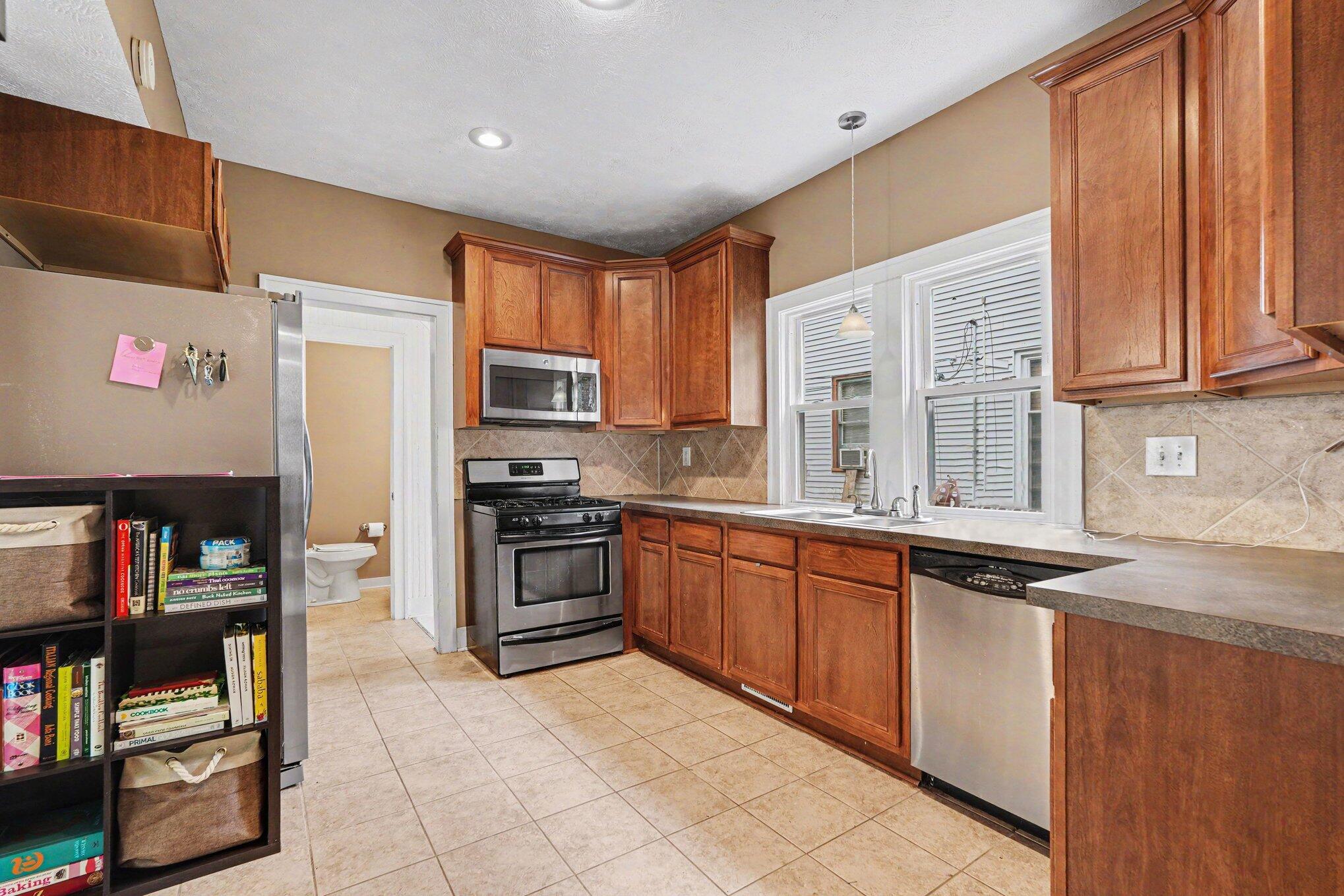 54 Lowell Avenue NE Grand Rapids MI 49503