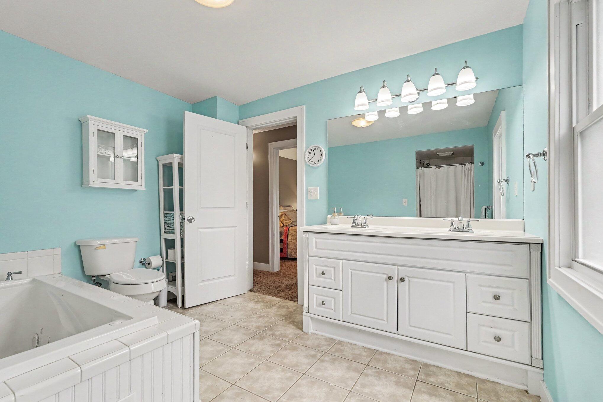 54 Lowell Avenue NE Grand Rapids MI 49503