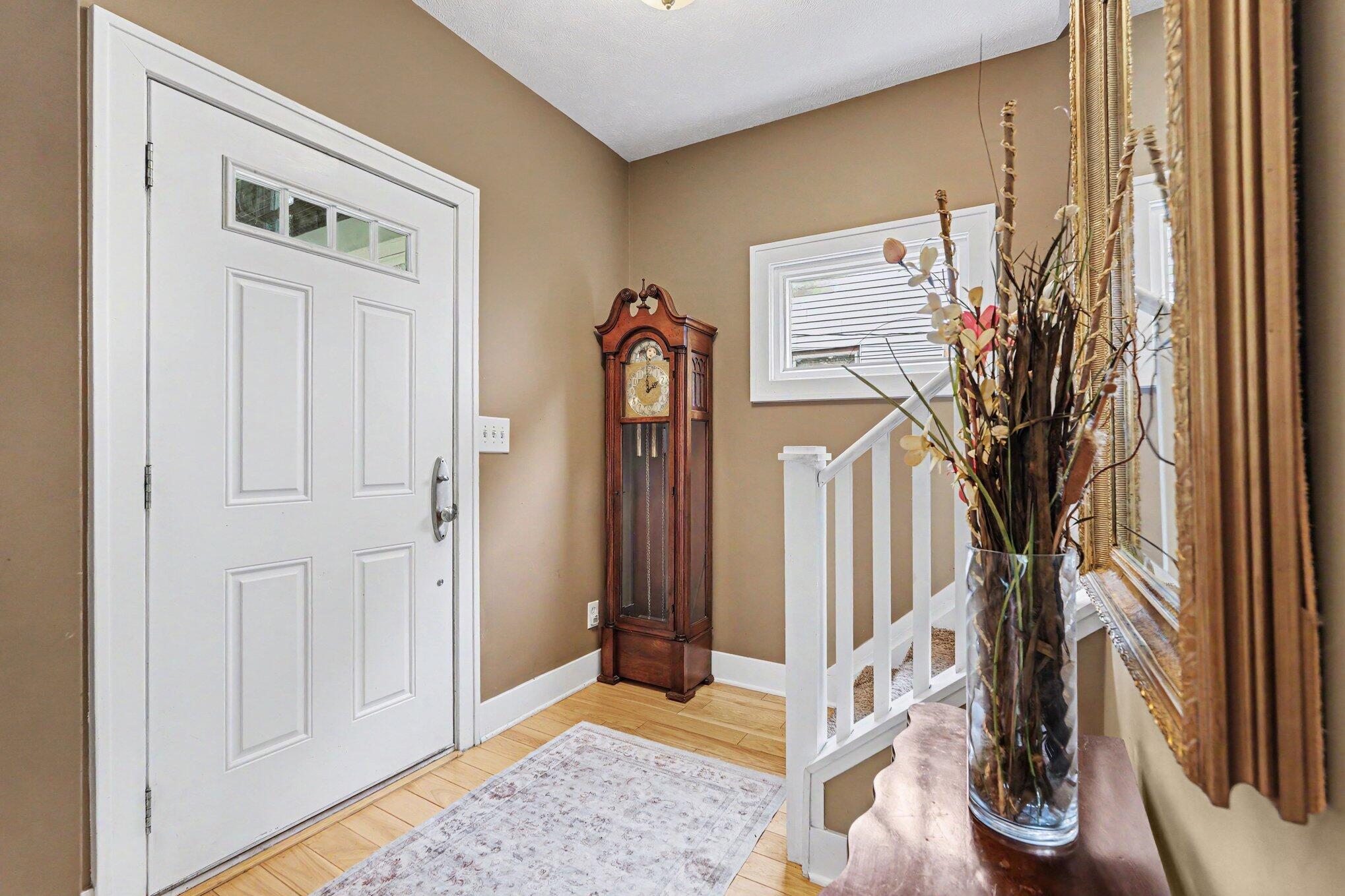54 Lowell Avenue NE Grand Rapids MI 49503