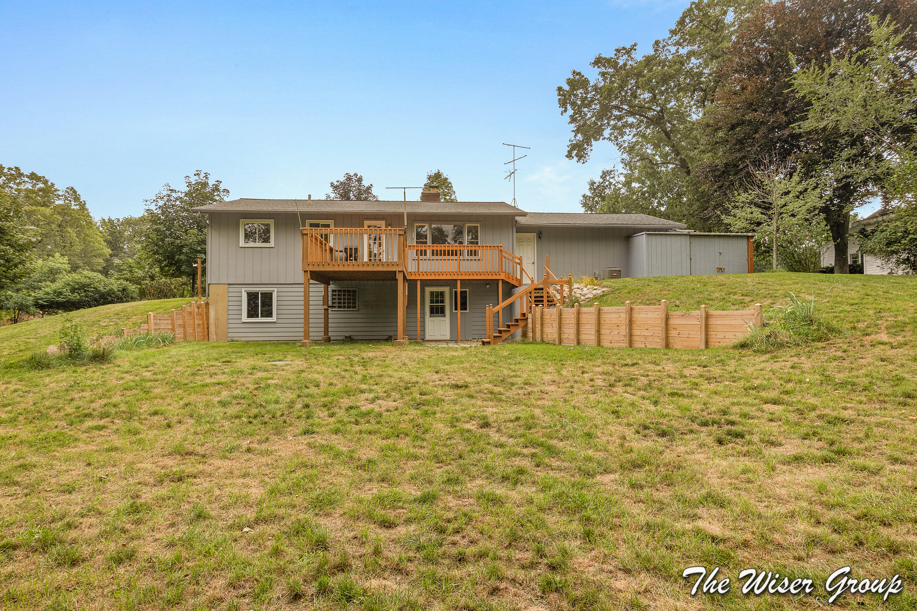 1861 Rupert Street NE Grand Rapids MI 49525
