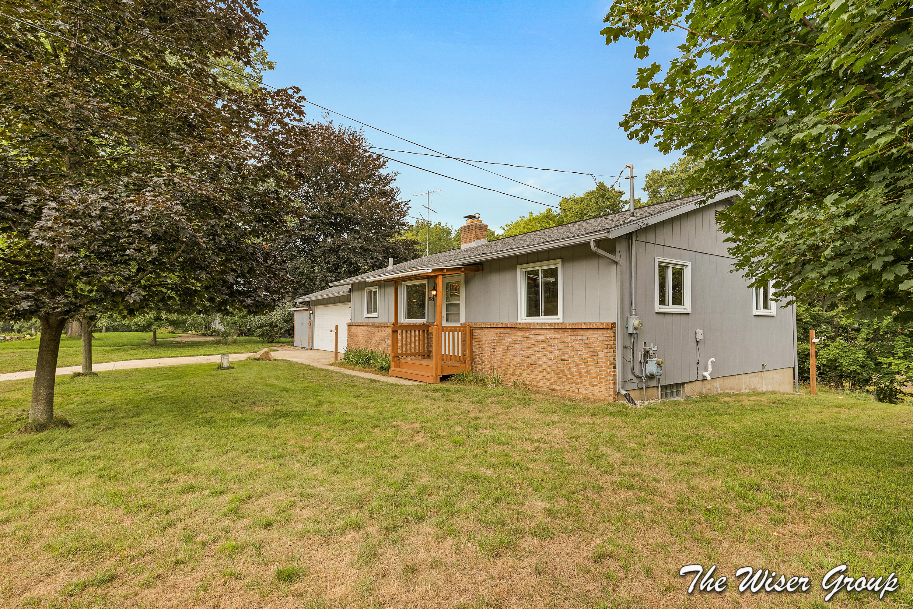 1861 Rupert Street NE Grand Rapids MI 49525