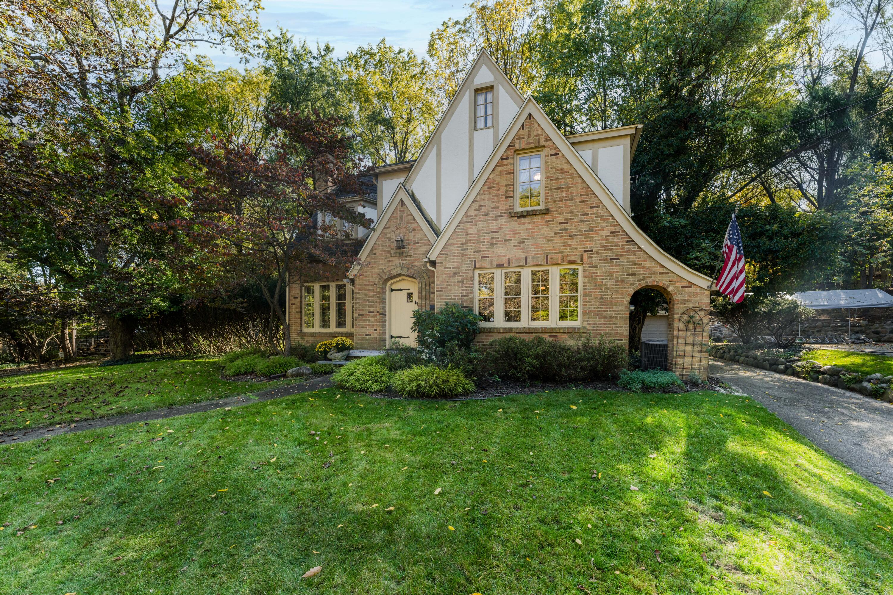 2763 Bronson Boulevard Kalamazoo MI 49008