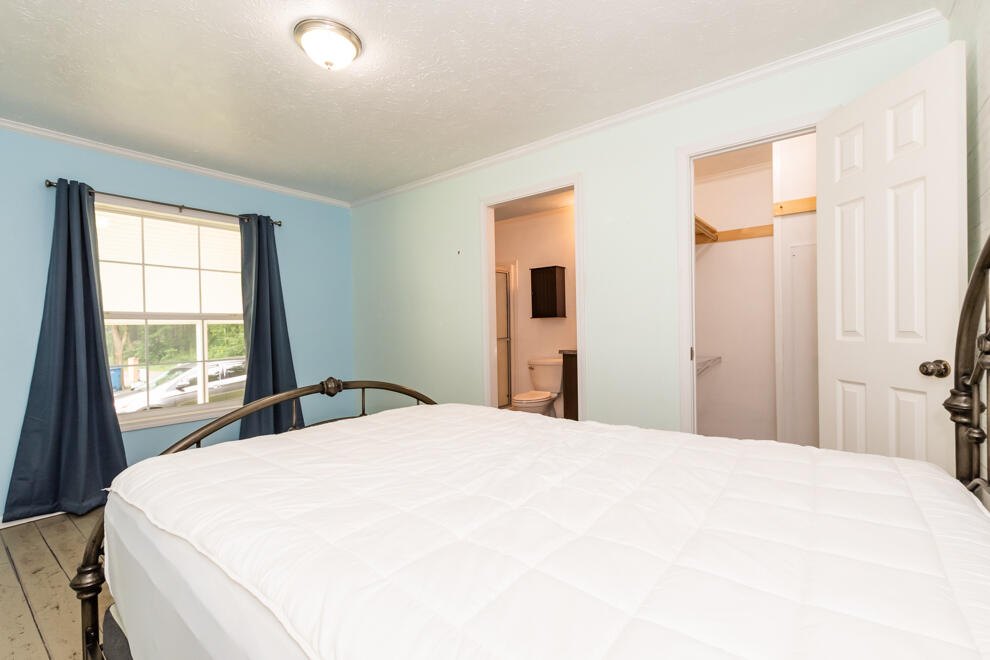 1403 Miss Ellie Drive Kalamazoo MI 49009