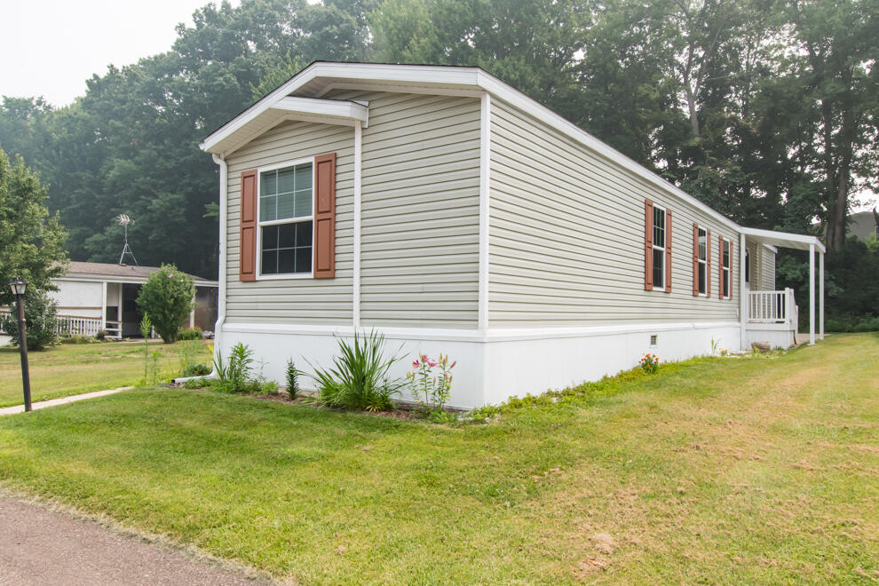 1403 Miss Ellie Drive Kalamazoo MI 49009