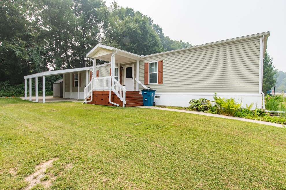 1403 Miss Ellie Drive Kalamazoo MI 49009