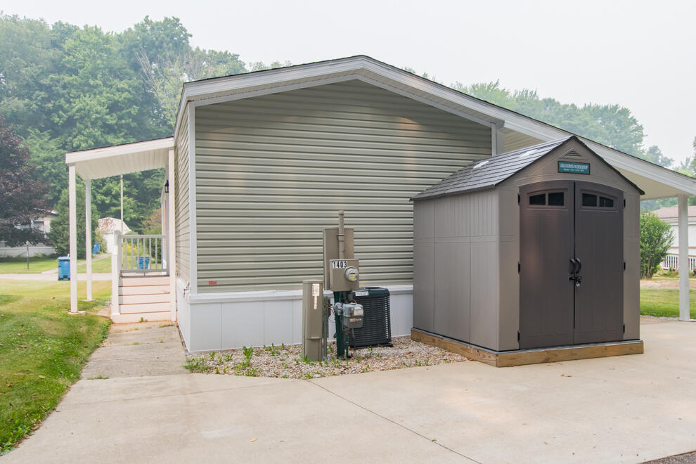 1403 Miss Ellie Drive Kalamazoo MI 49009