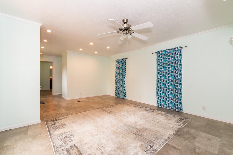 1403 Miss Ellie Drive Kalamazoo MI 49009