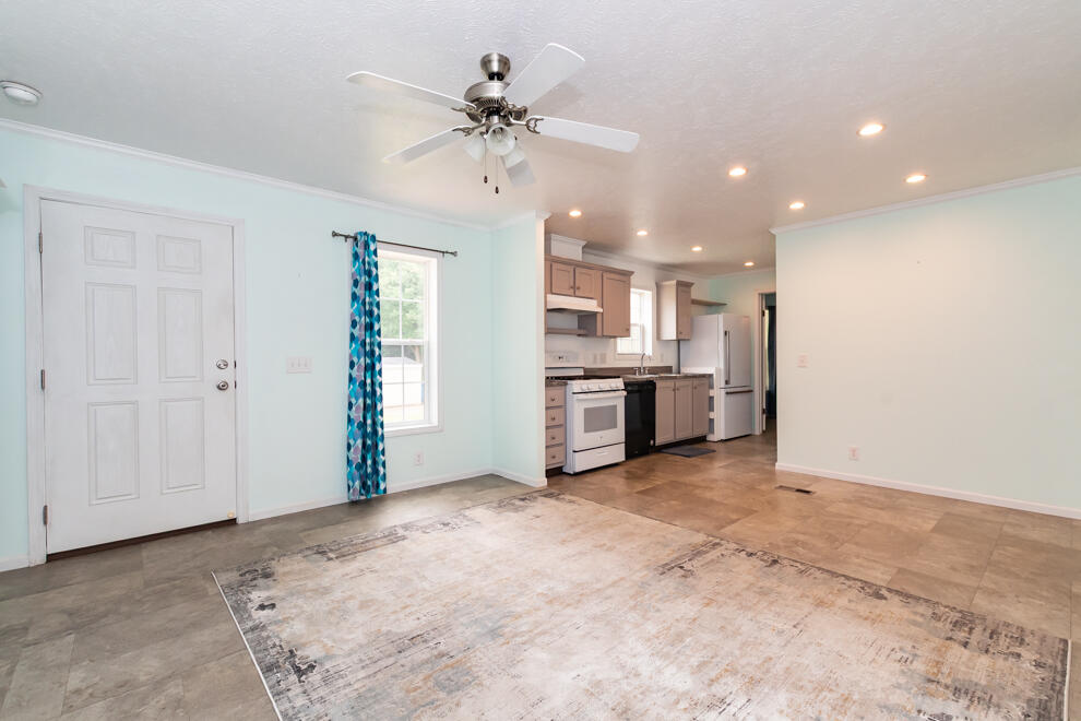 1403 Miss Ellie Drive Kalamazoo MI 49009