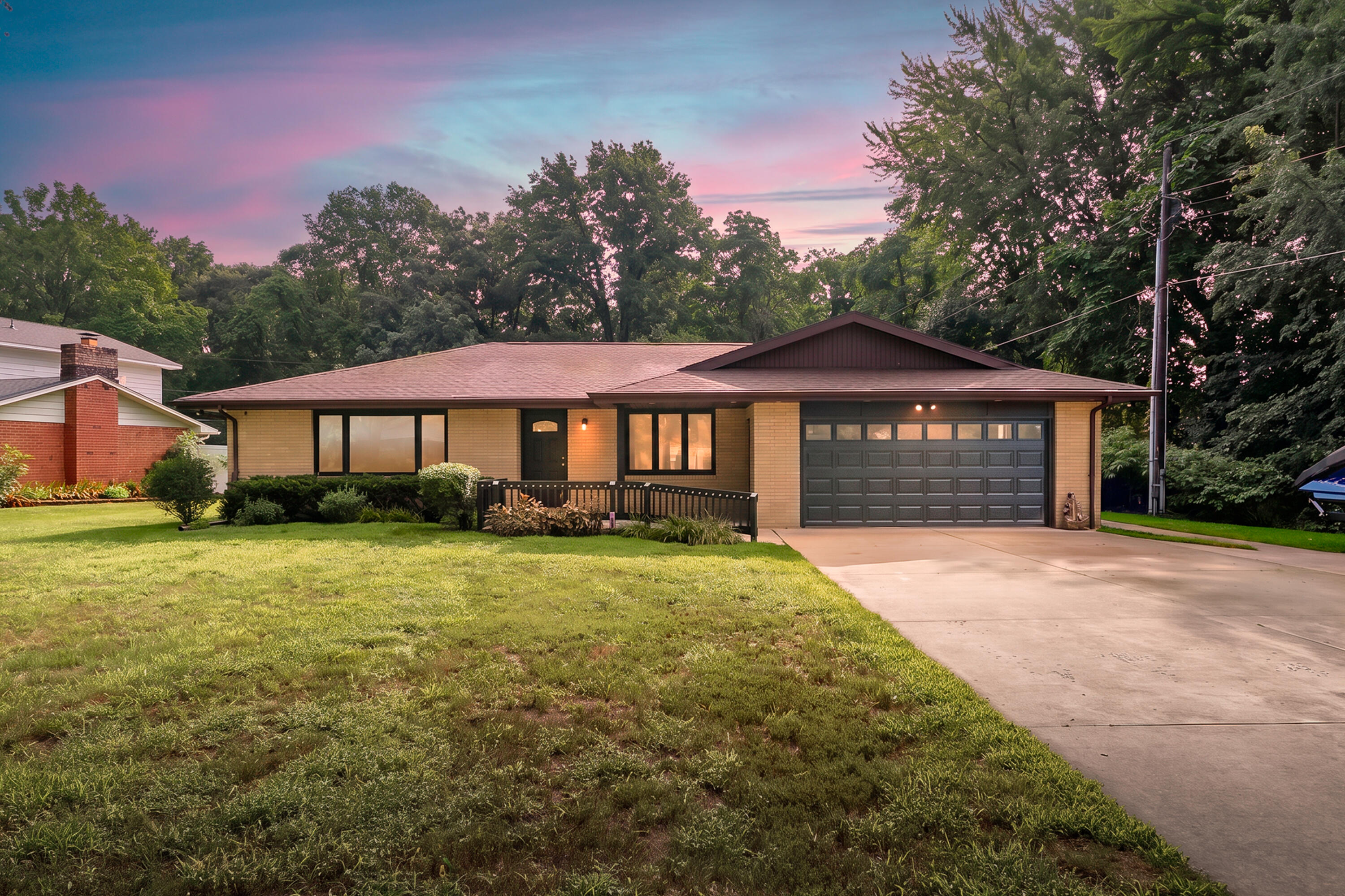 5095 W Donna Drive Stevensville MI 49127