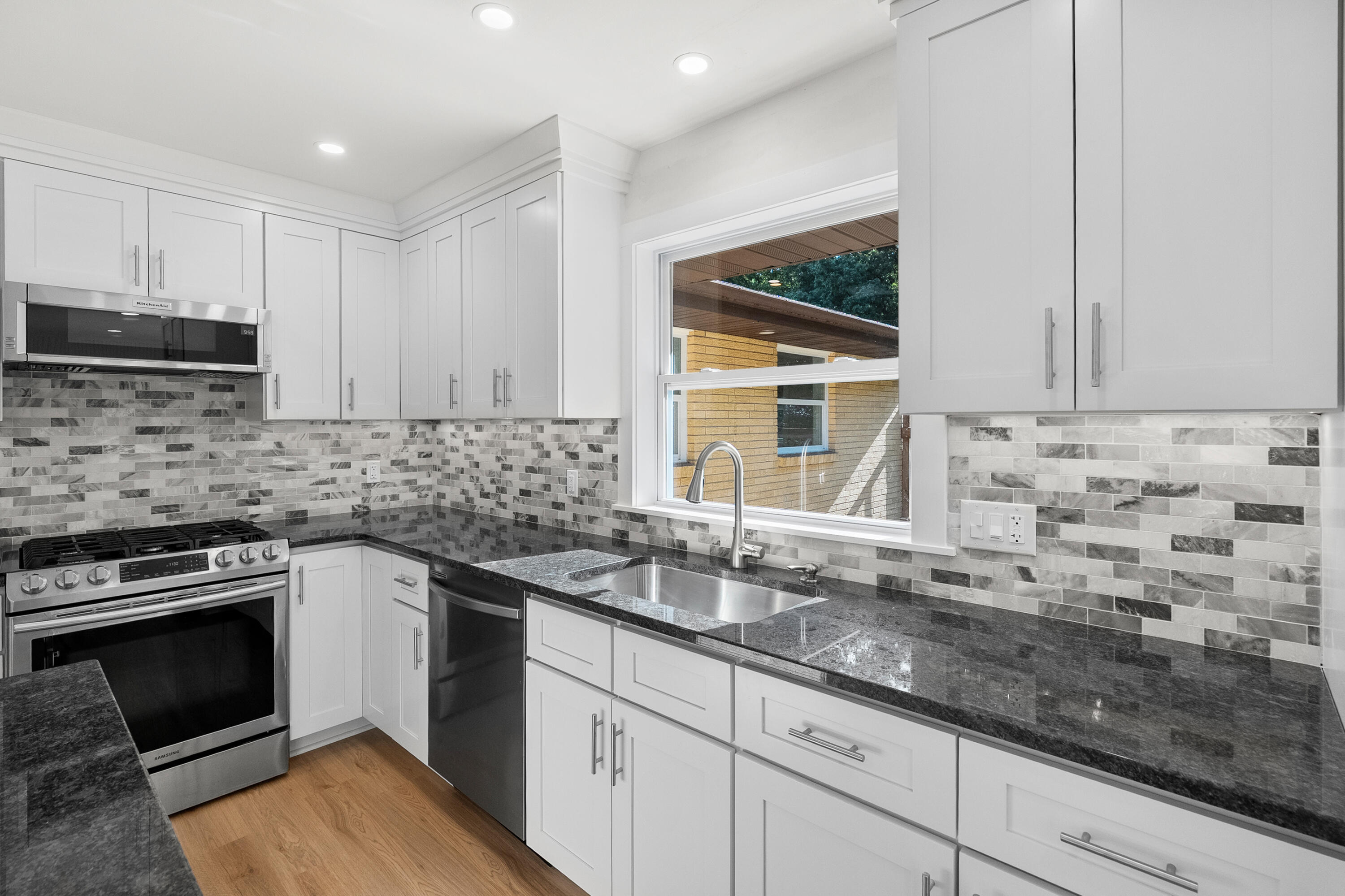 5095 W Donna Drive Stevensville MI 49127