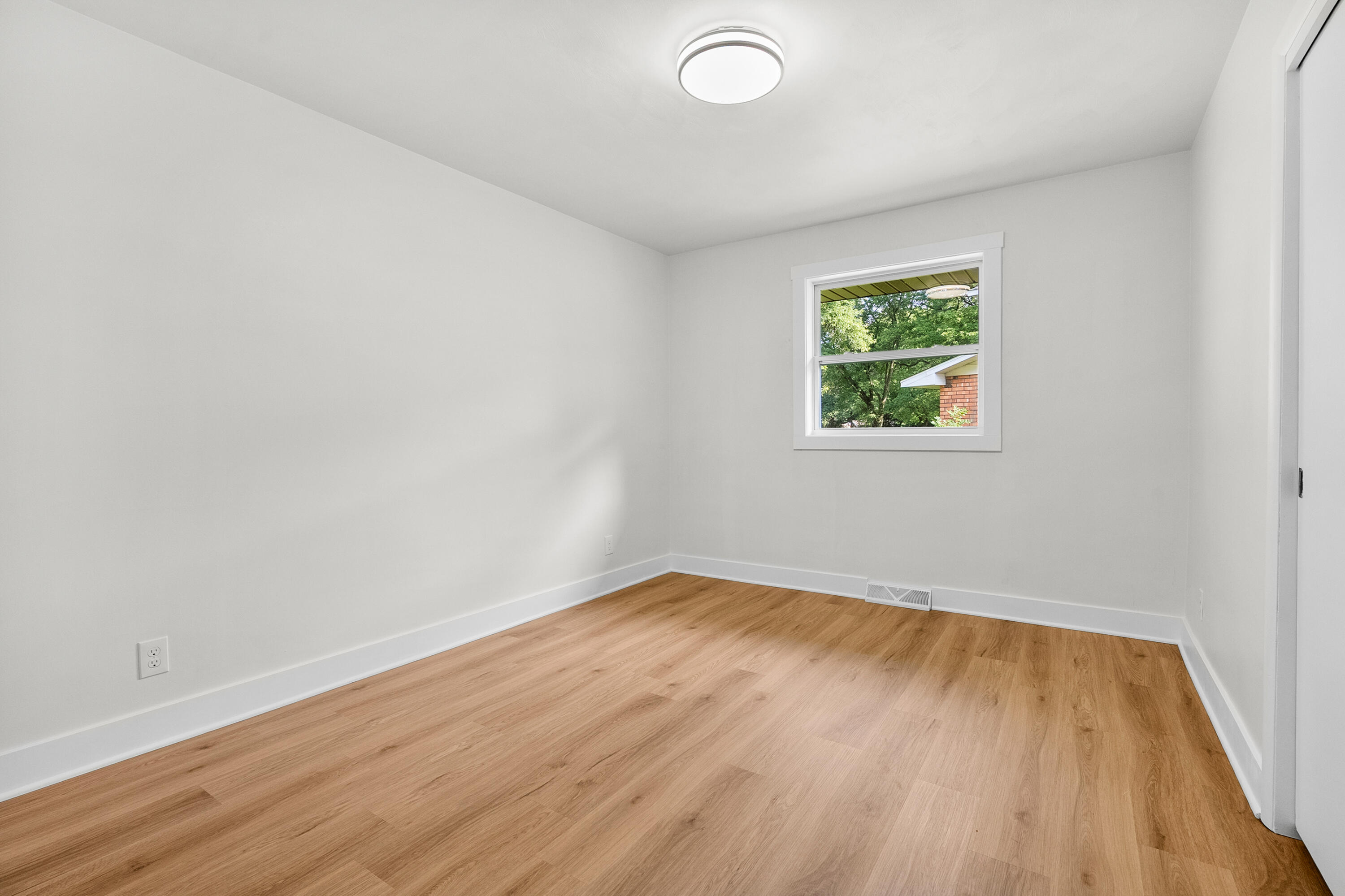 5095 W Donna Drive Stevensville MI 49127