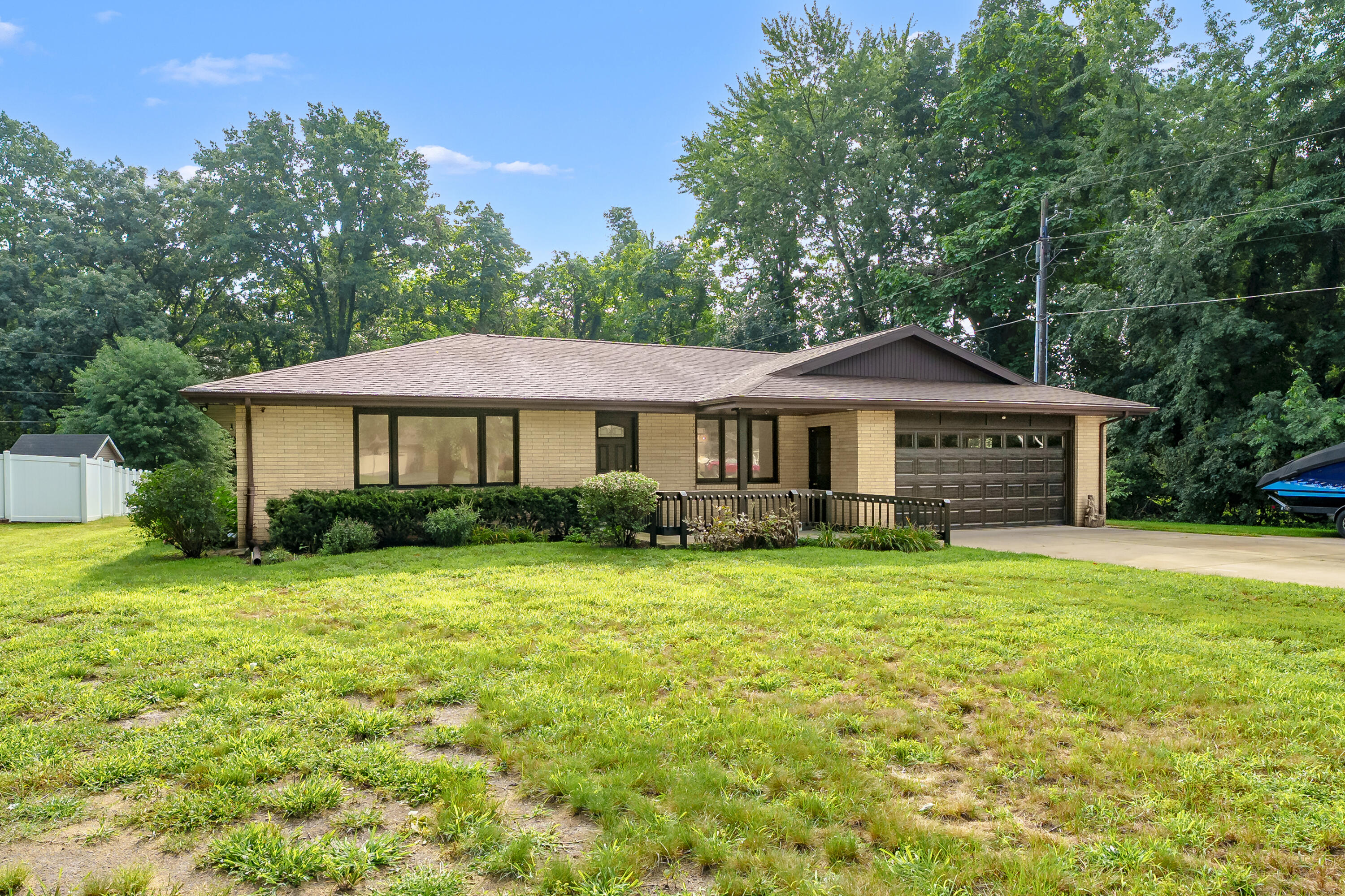 5095 W Donna Drive Stevensville MI 49127