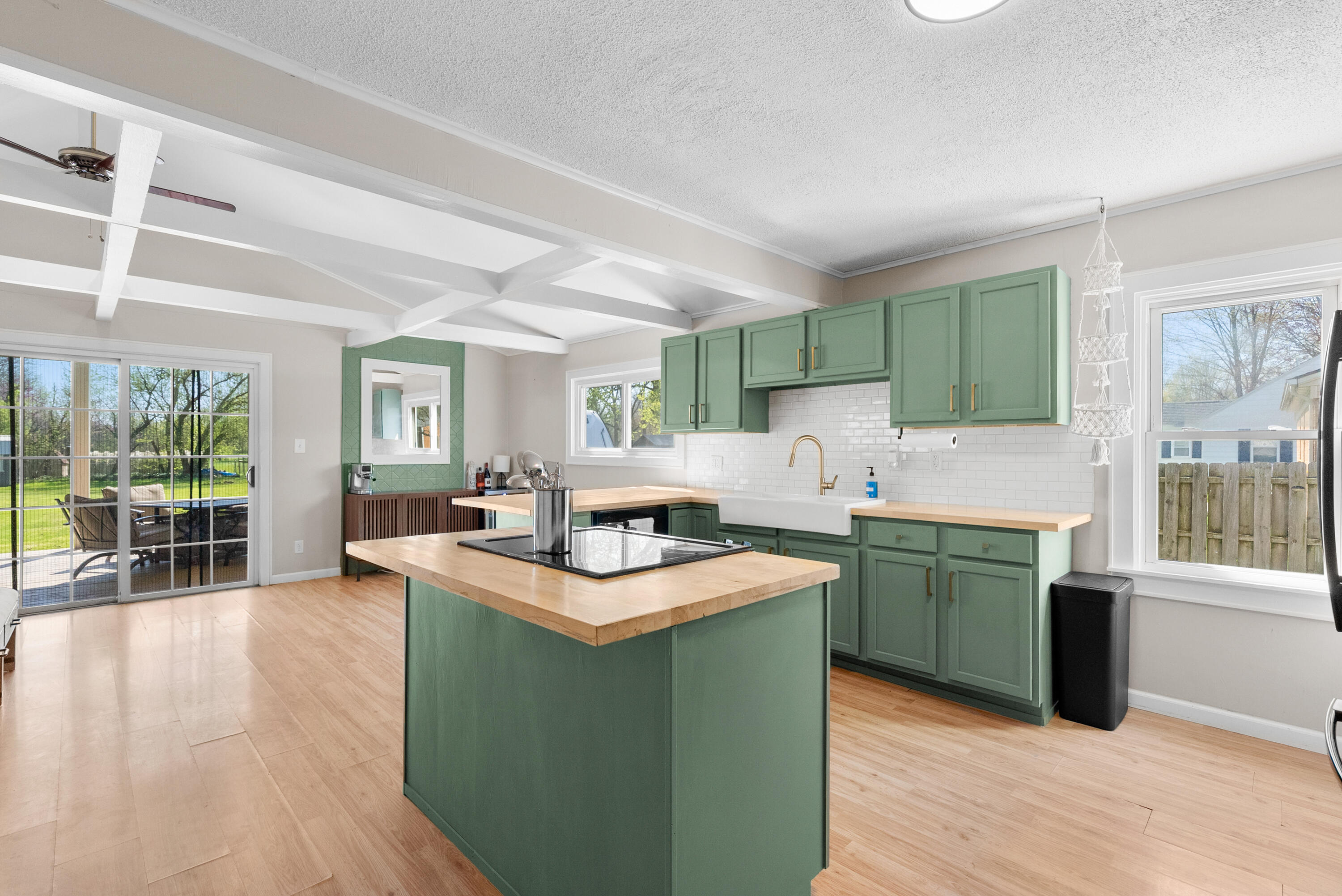 8492 Douglas Avenue Kalamazoo MI 49009