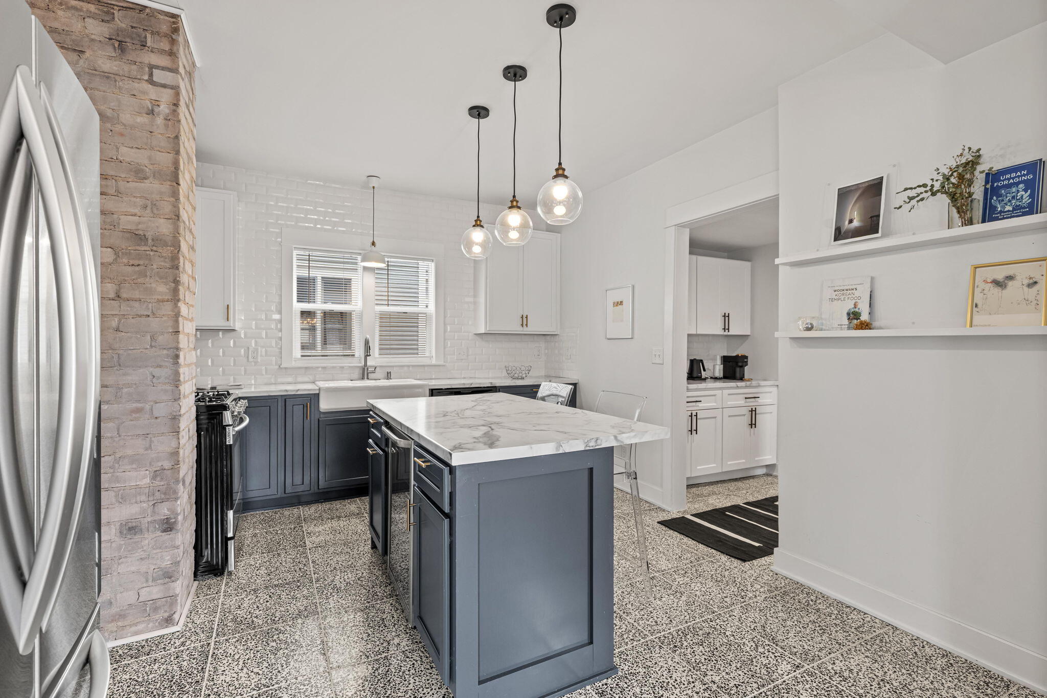 22 Grand Avenue NE Grand Rapids MI 49503