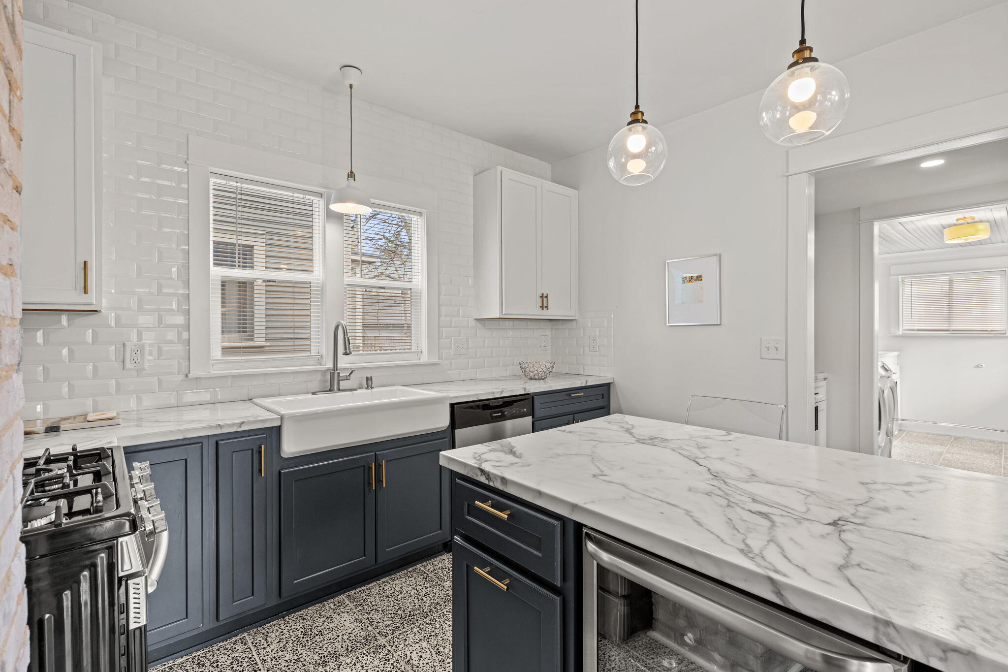 22 Grand Avenue NE Grand Rapids MI 49503