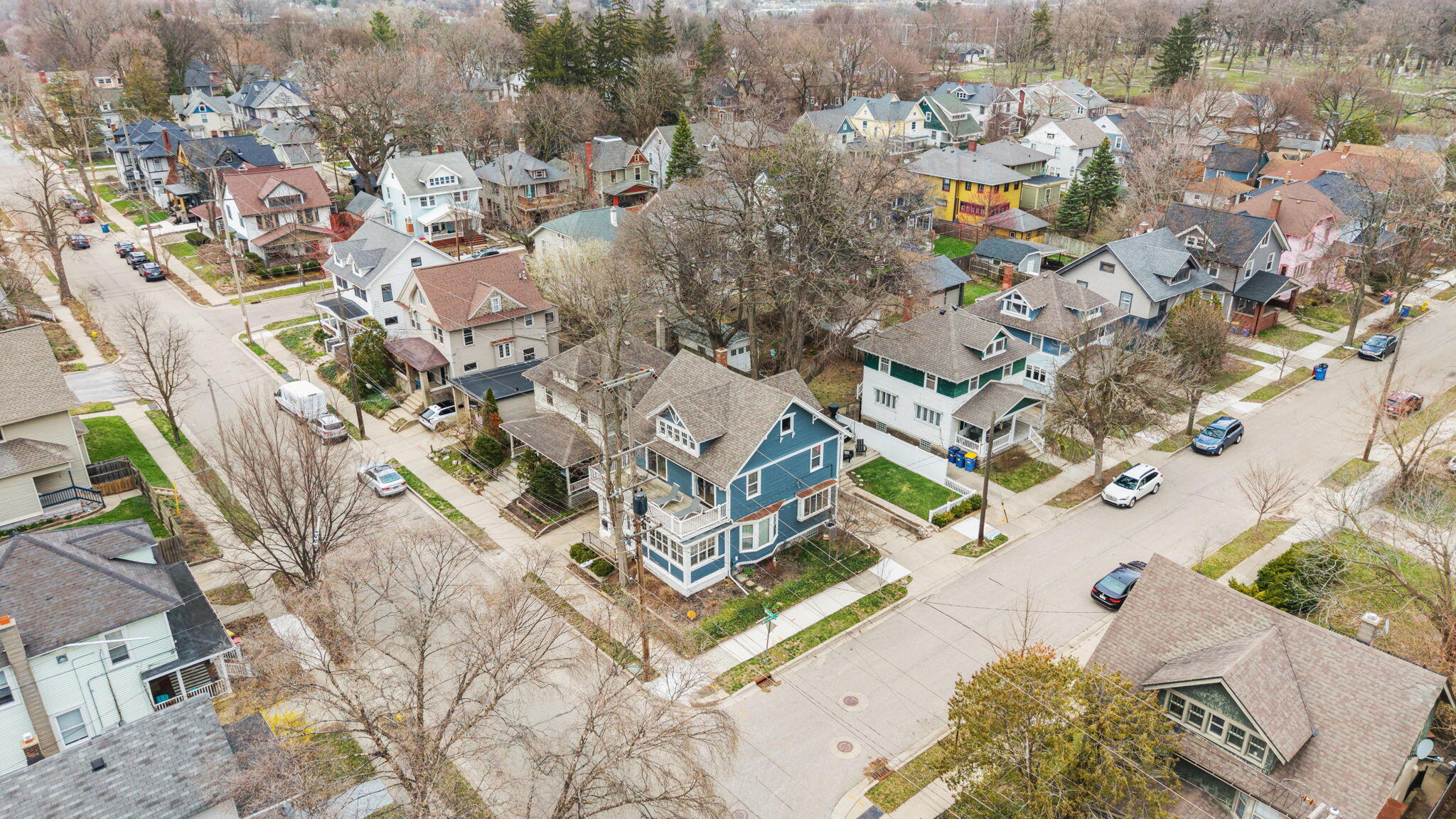 22 Grand Avenue NE Grand Rapids MI 49503
