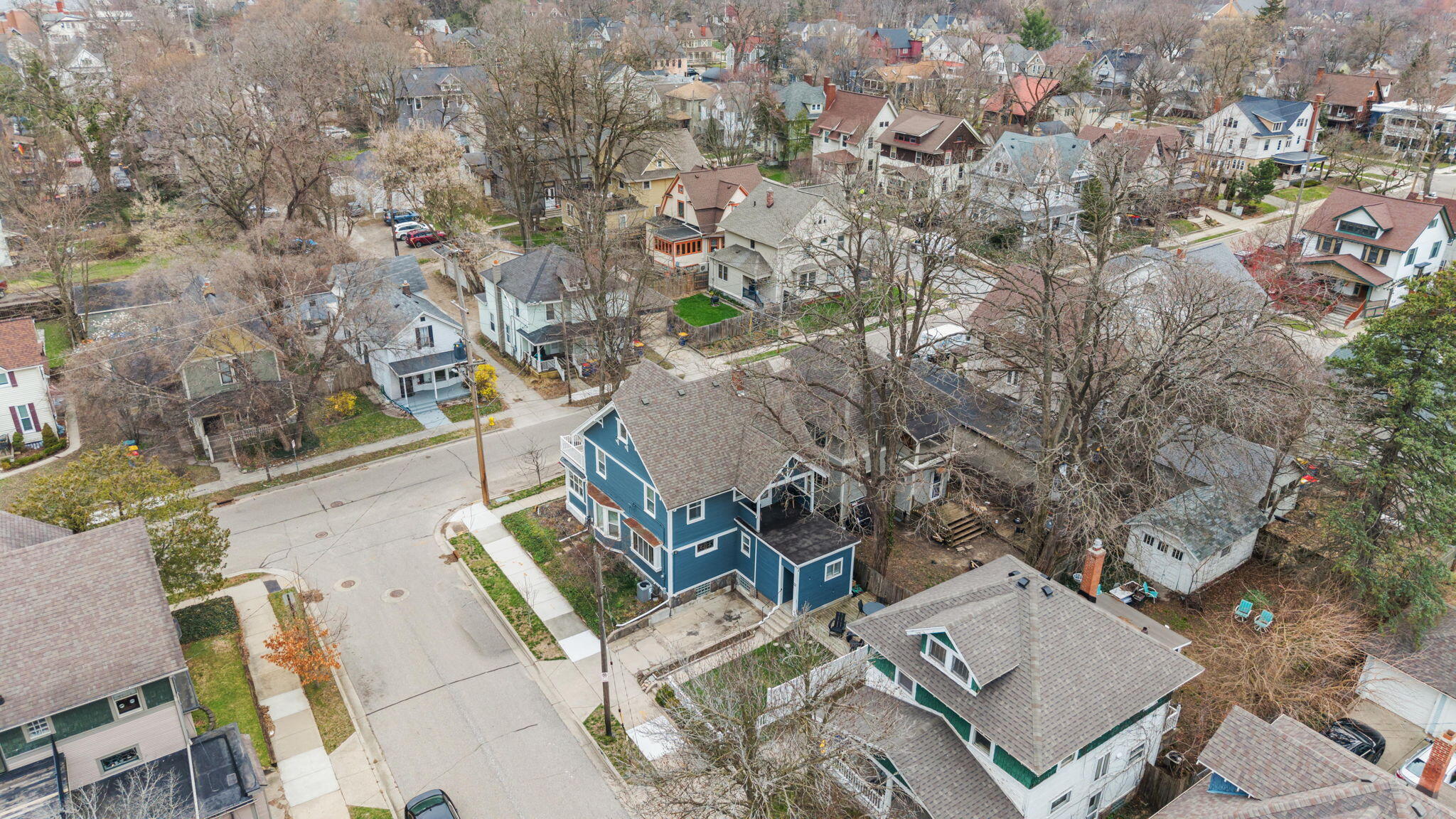 22 Grand Avenue NE Grand Rapids MI 49503
