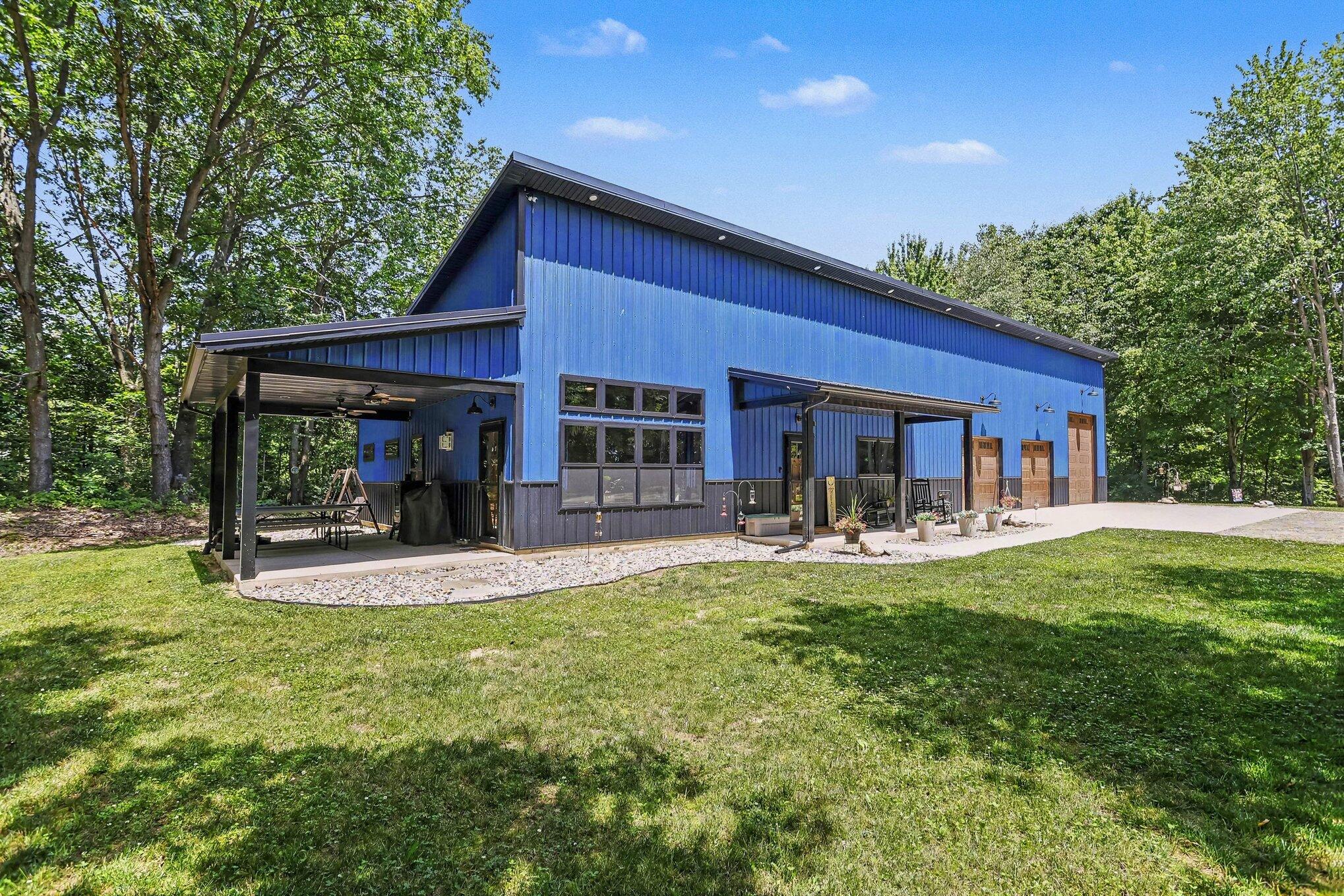 86960 County Road 681 Decatur MI 49045
