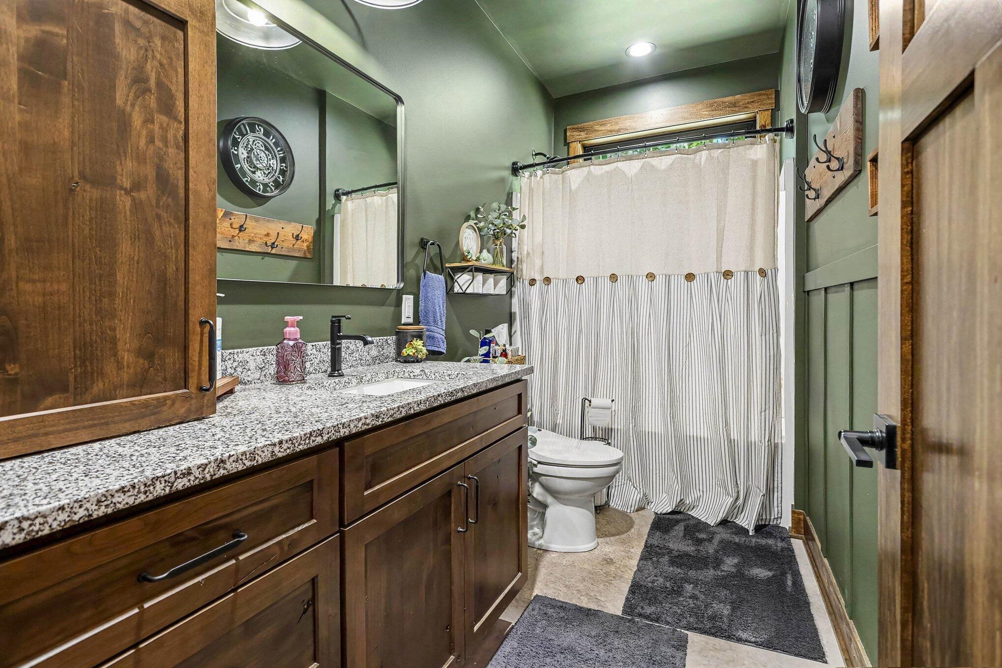 86960 County Road 681 Decatur MI 49045