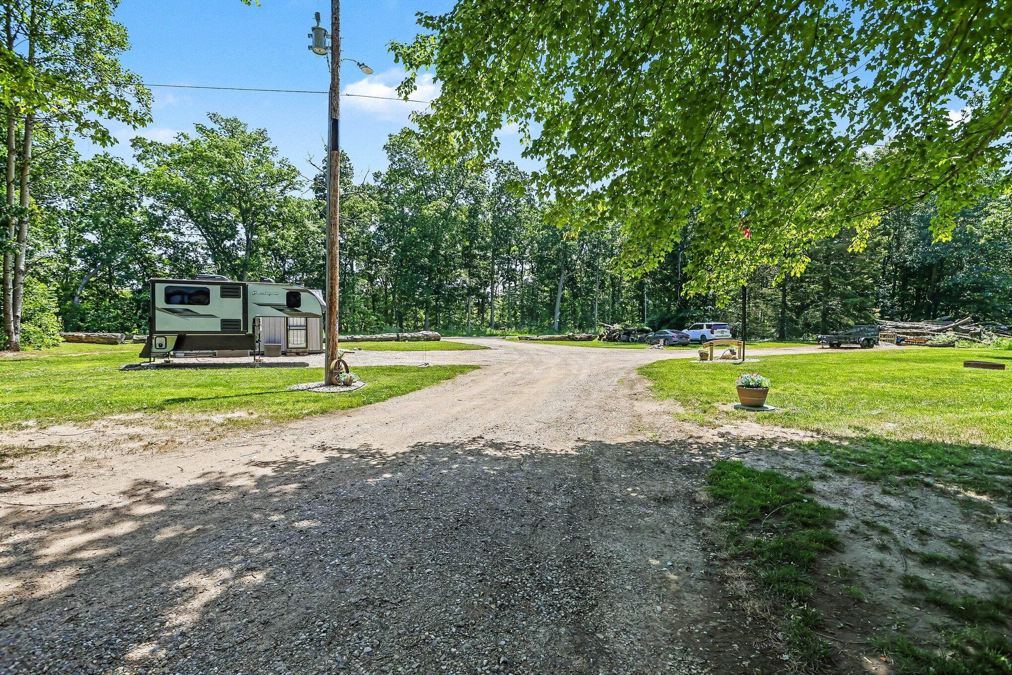 86960 County Road 681 Decatur MI 49045