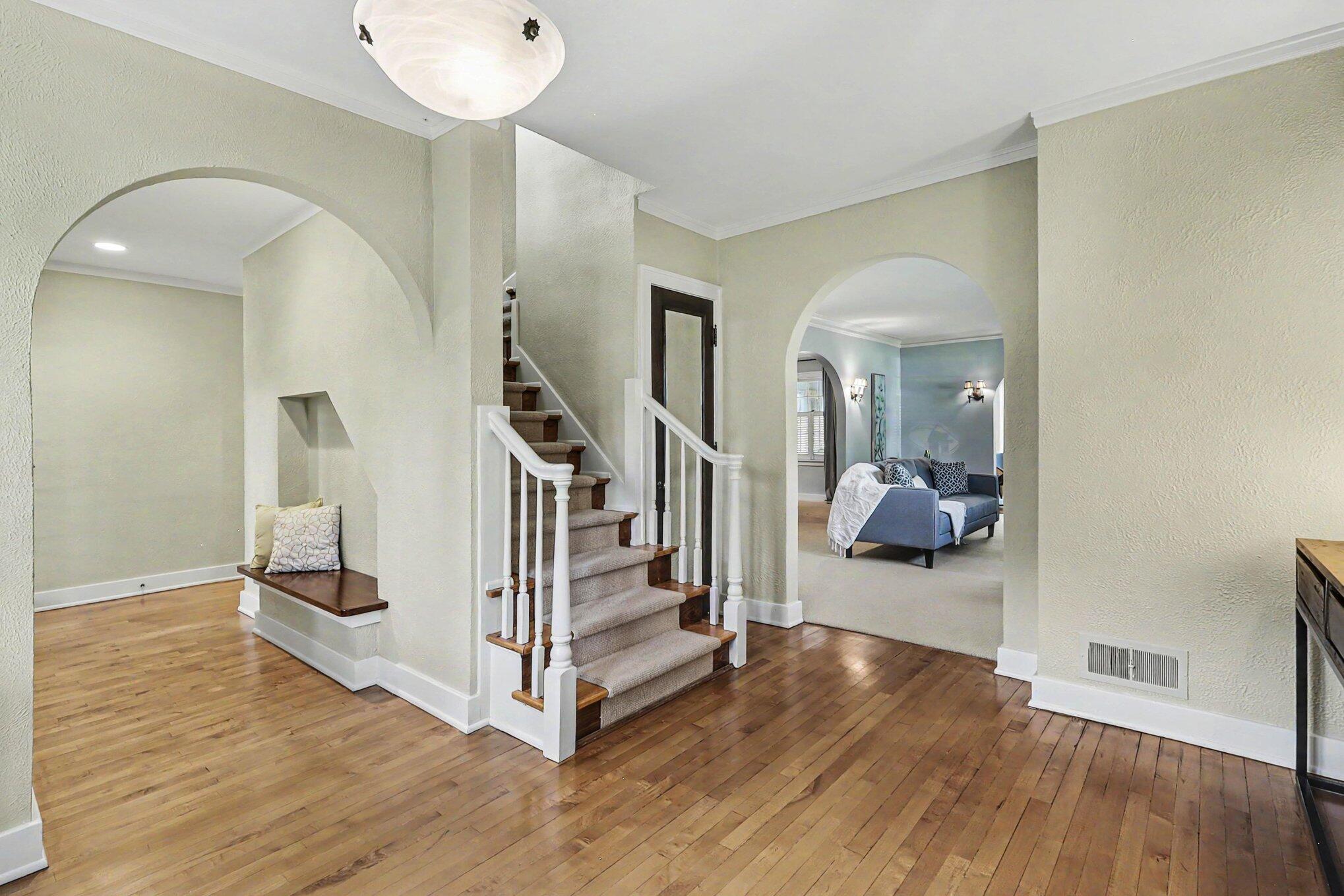 588 Central Avenue Holland MI 49423