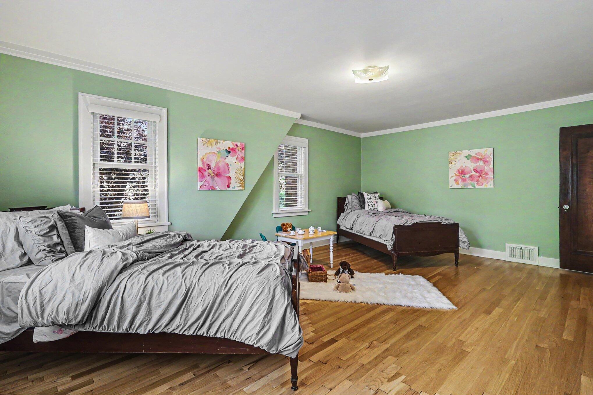 588 Central Avenue Holland MI 49423
