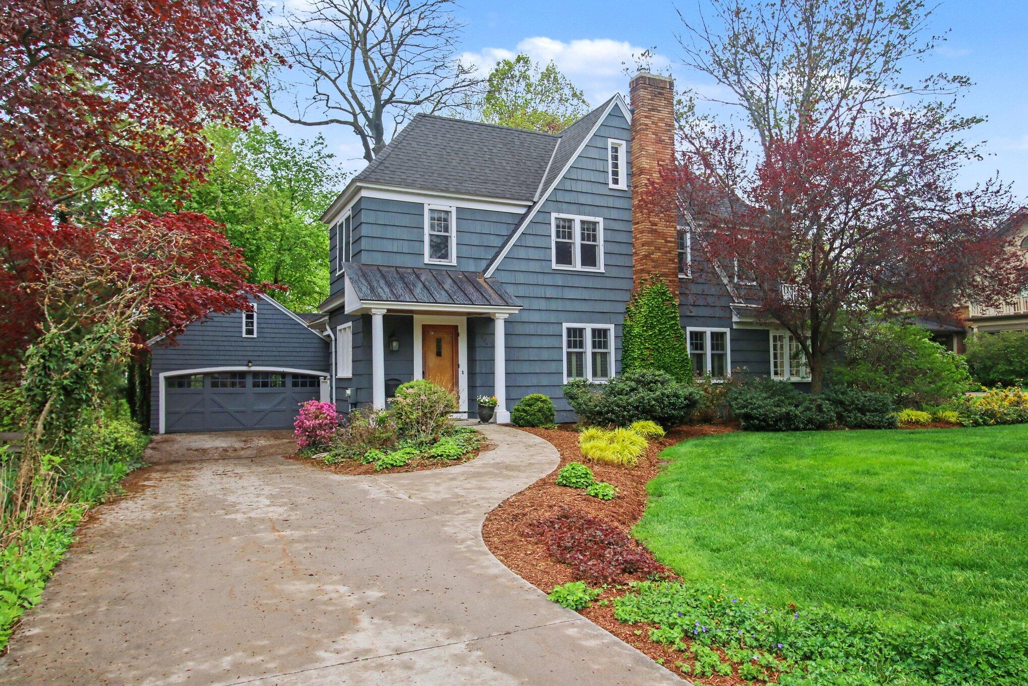 588 Central Avenue Holland MI 49423