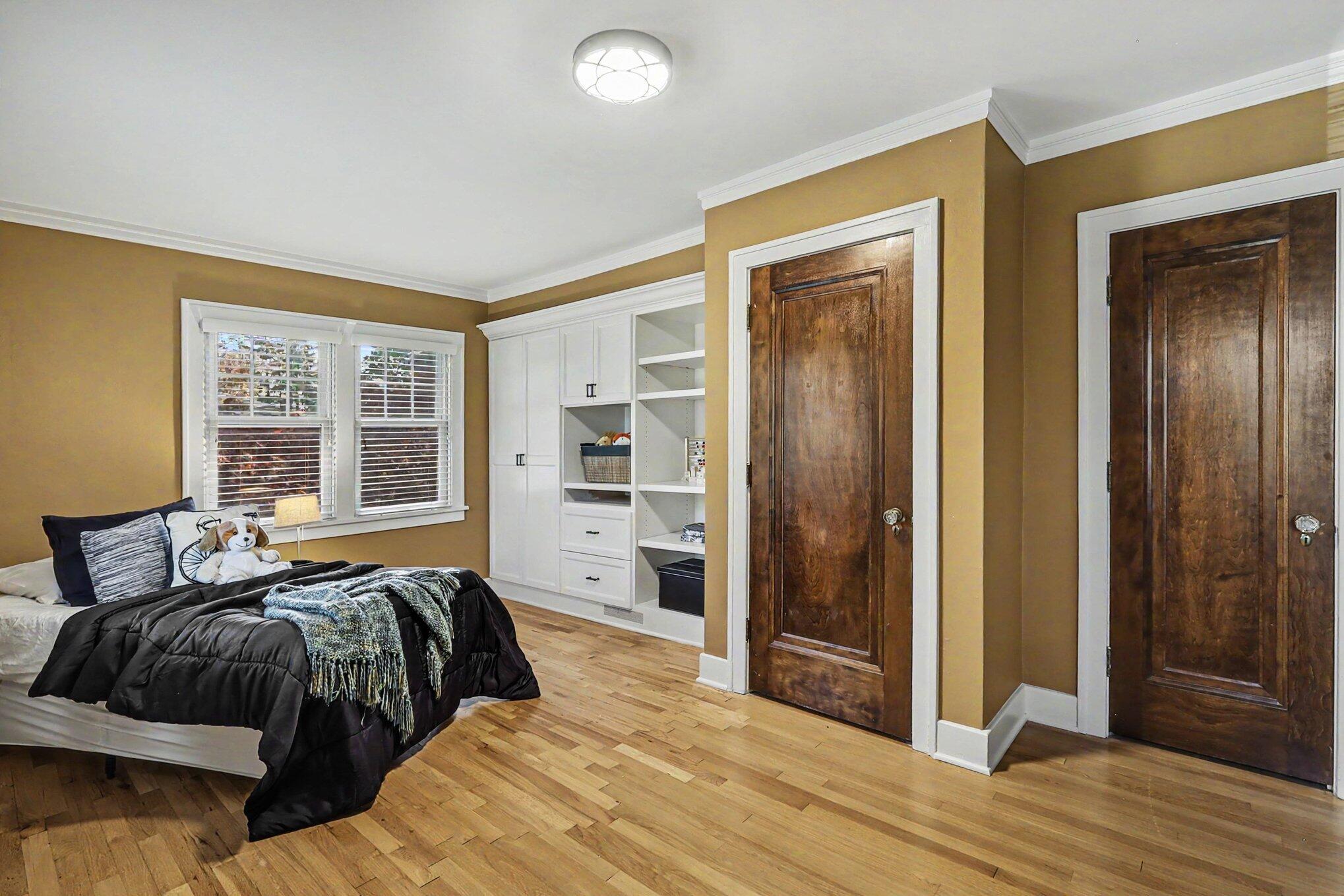 588 Central Avenue Holland MI 49423