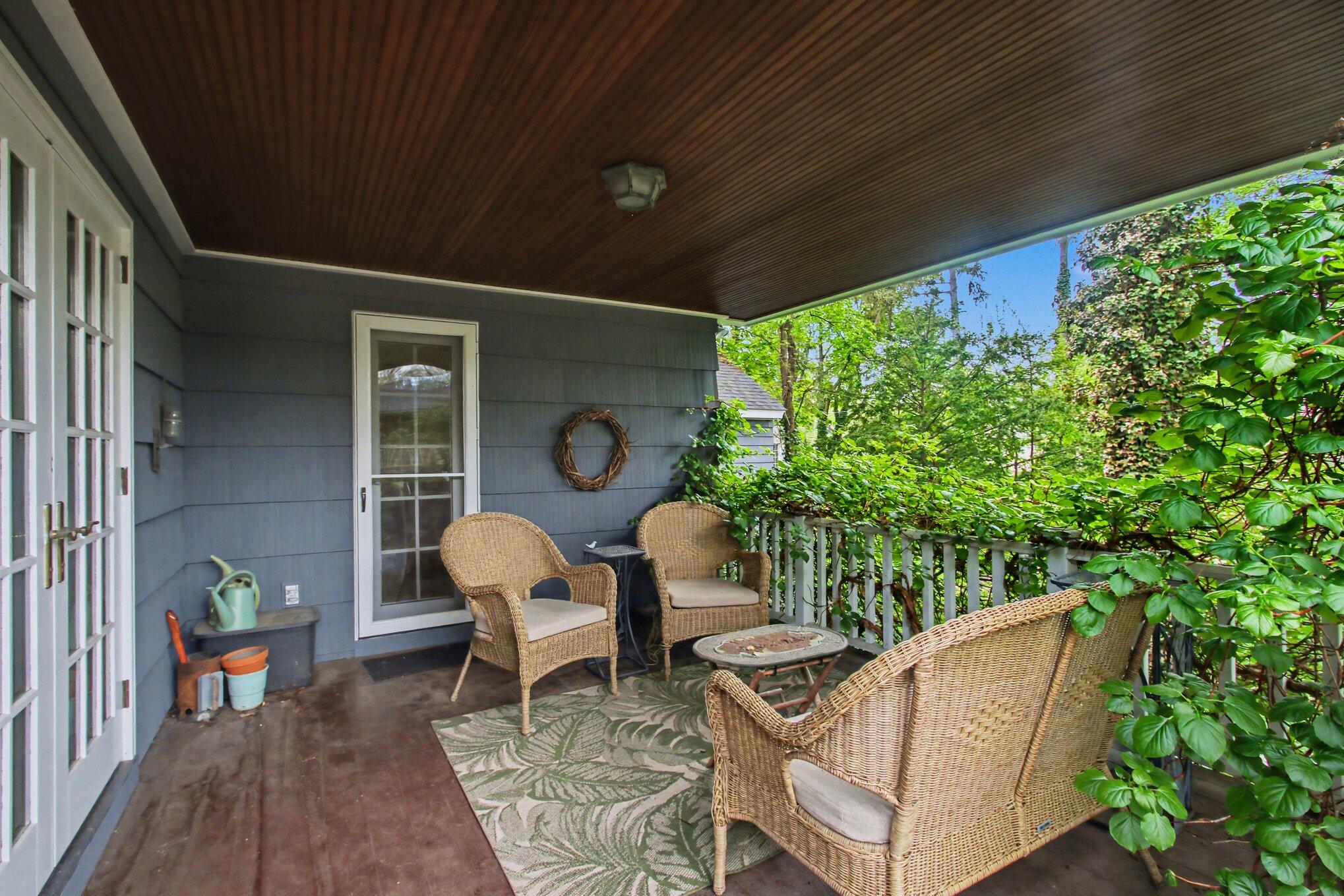 588 Central Avenue Holland MI 49423