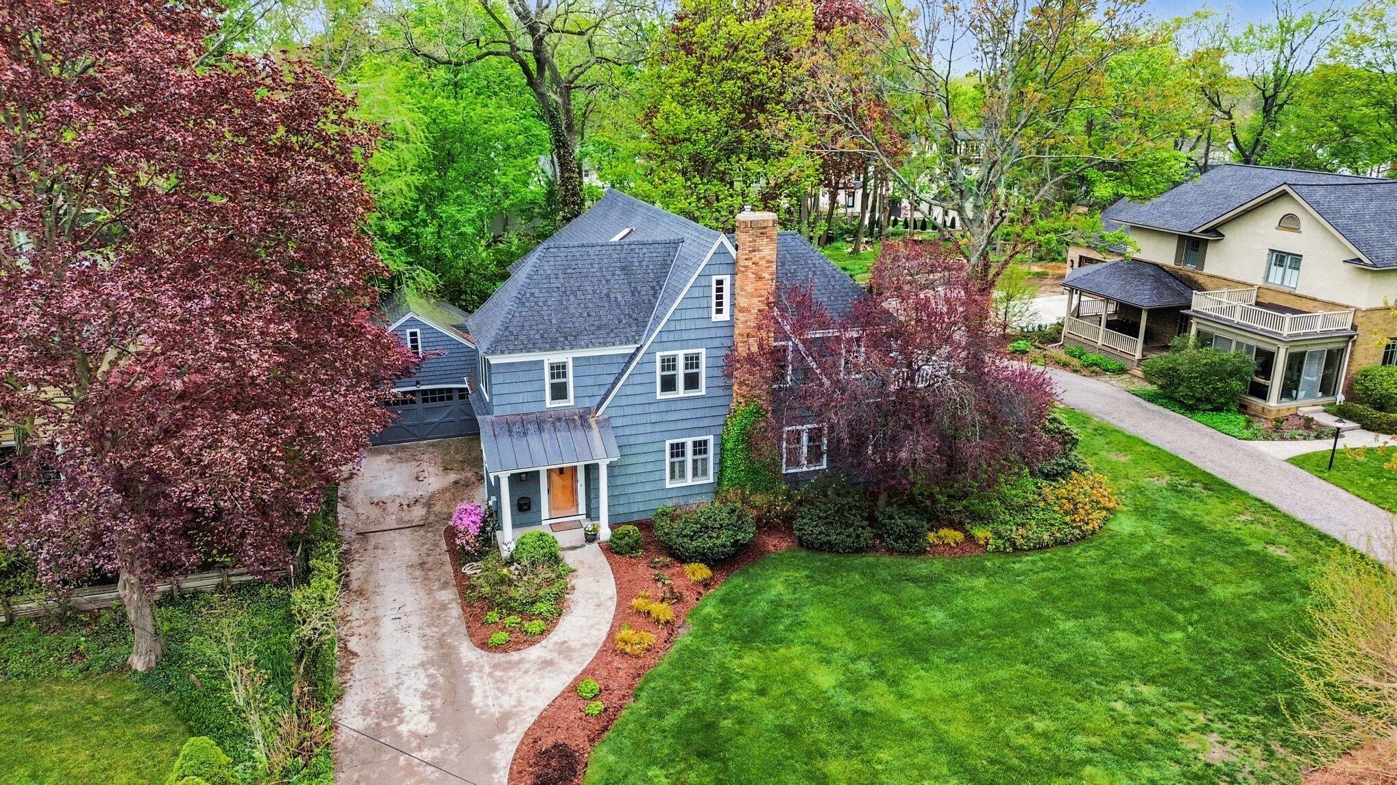 588 Central Avenue Holland MI 49423