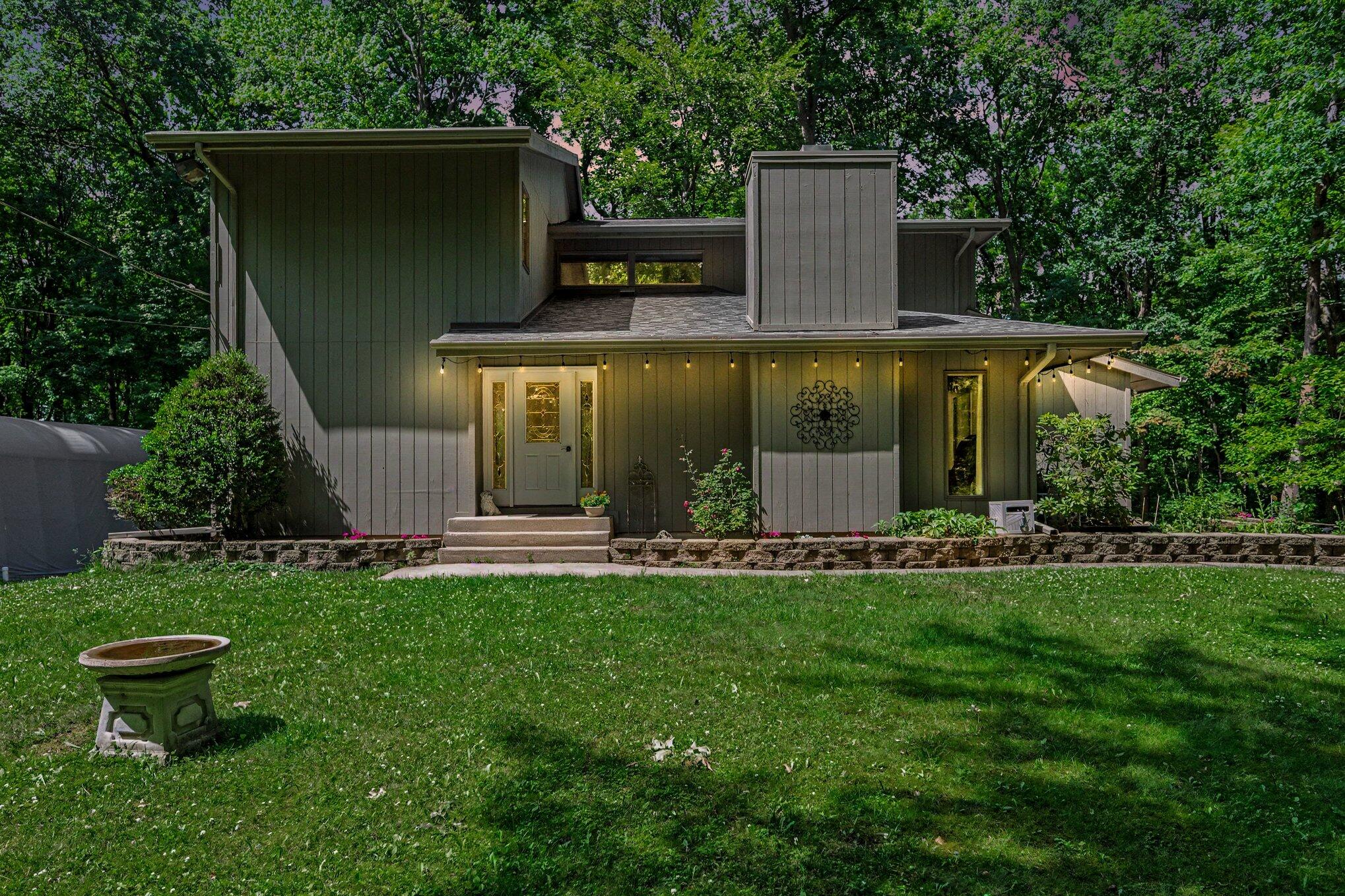 8656 W R Avenue Kalamazoo MI 49009