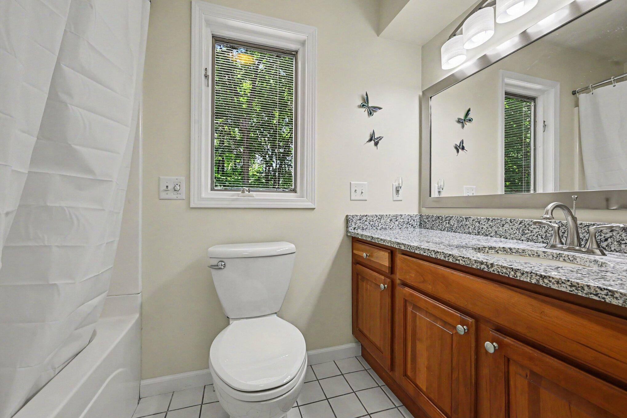 8656 W R Avenue Kalamazoo MI 49009