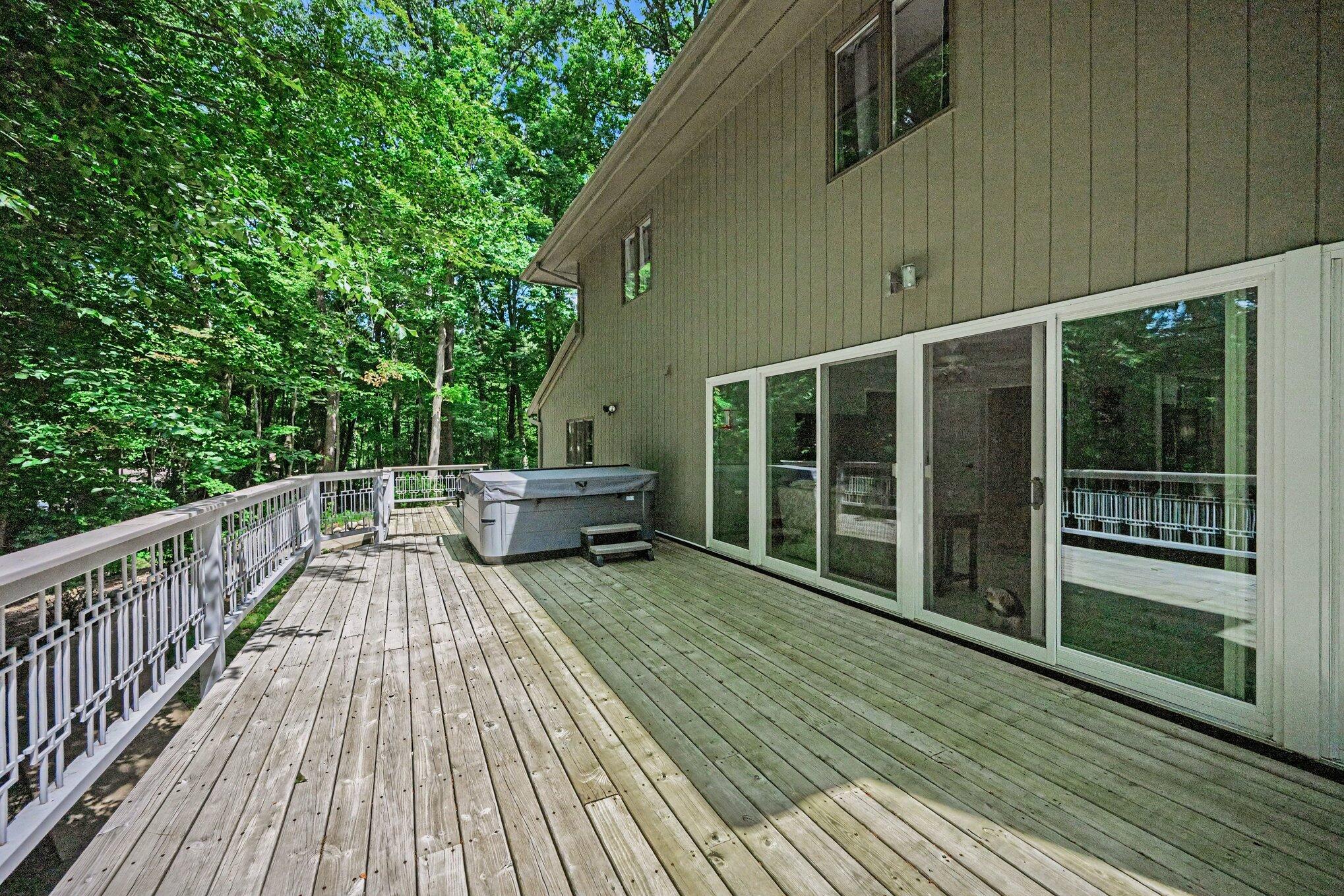 8656 W R Avenue Kalamazoo MI 49009