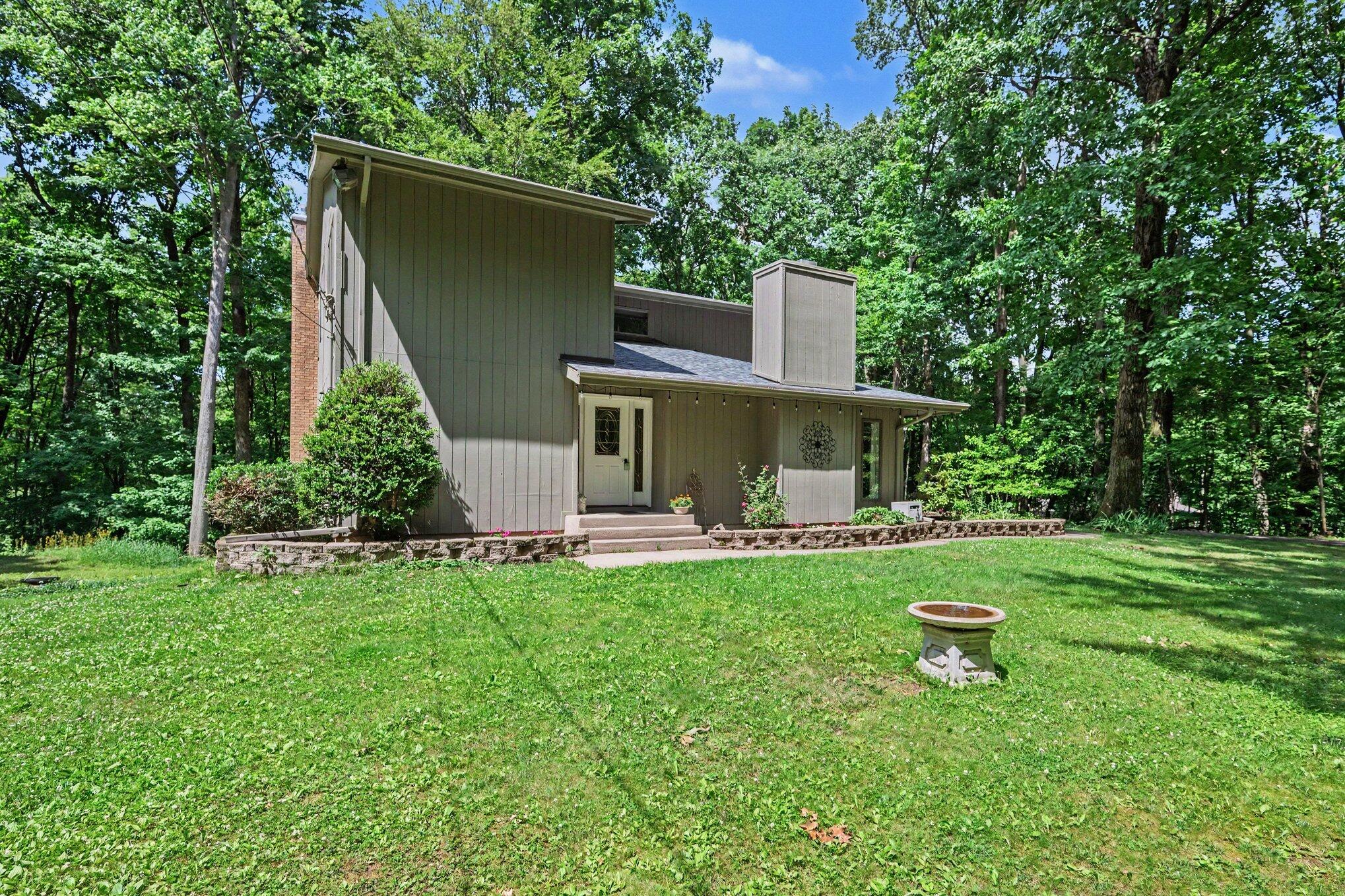 8656 W R Avenue Kalamazoo MI 49009