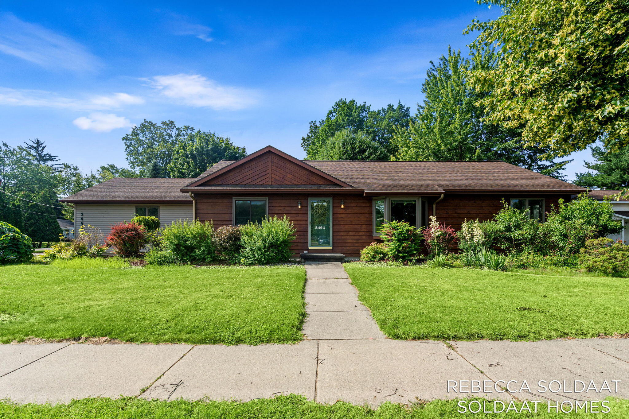 3464 Leonard Street NW Grand Rapids MI 49534