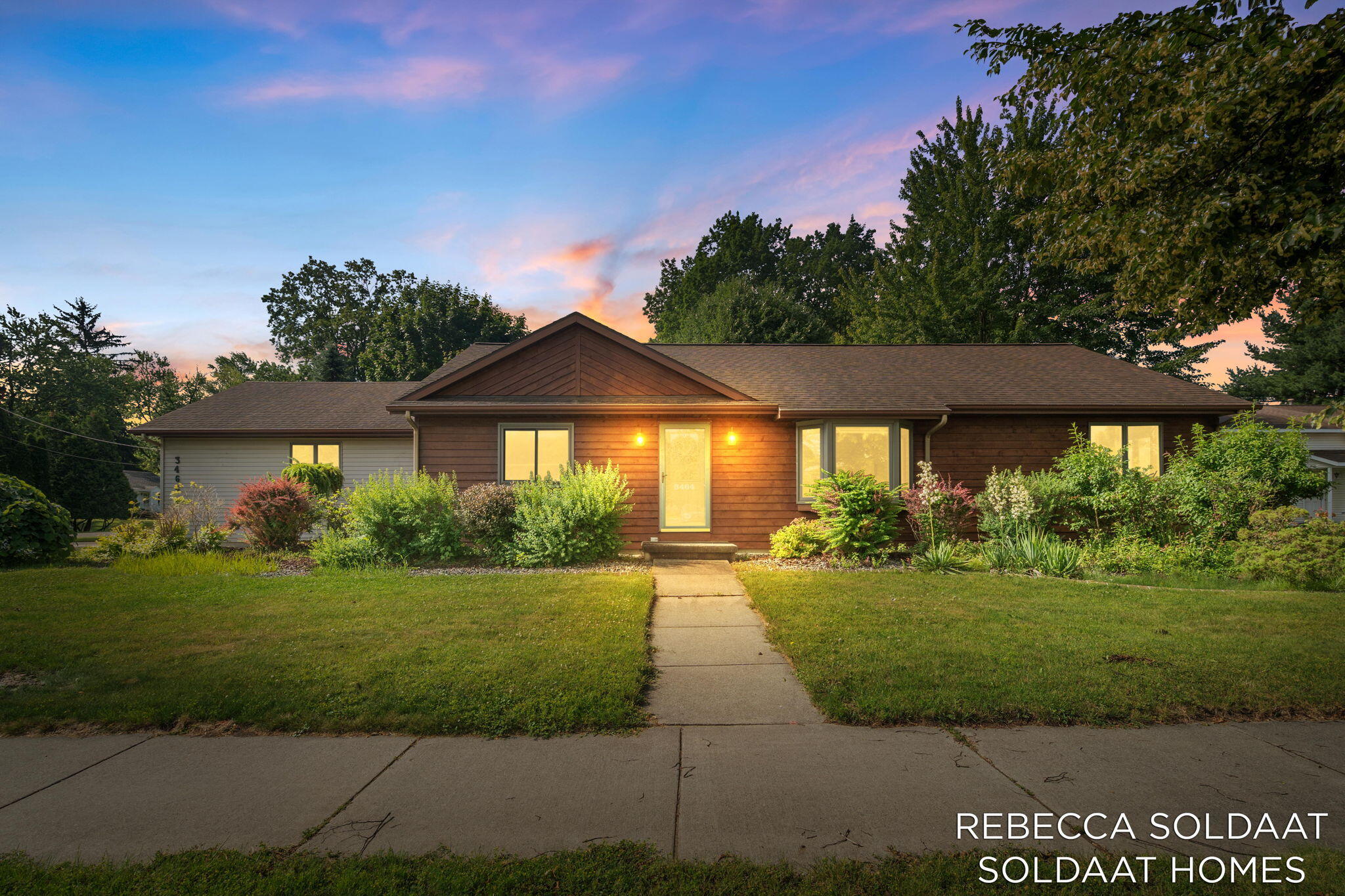 3464 Leonard Street NW Grand Rapids MI 49534