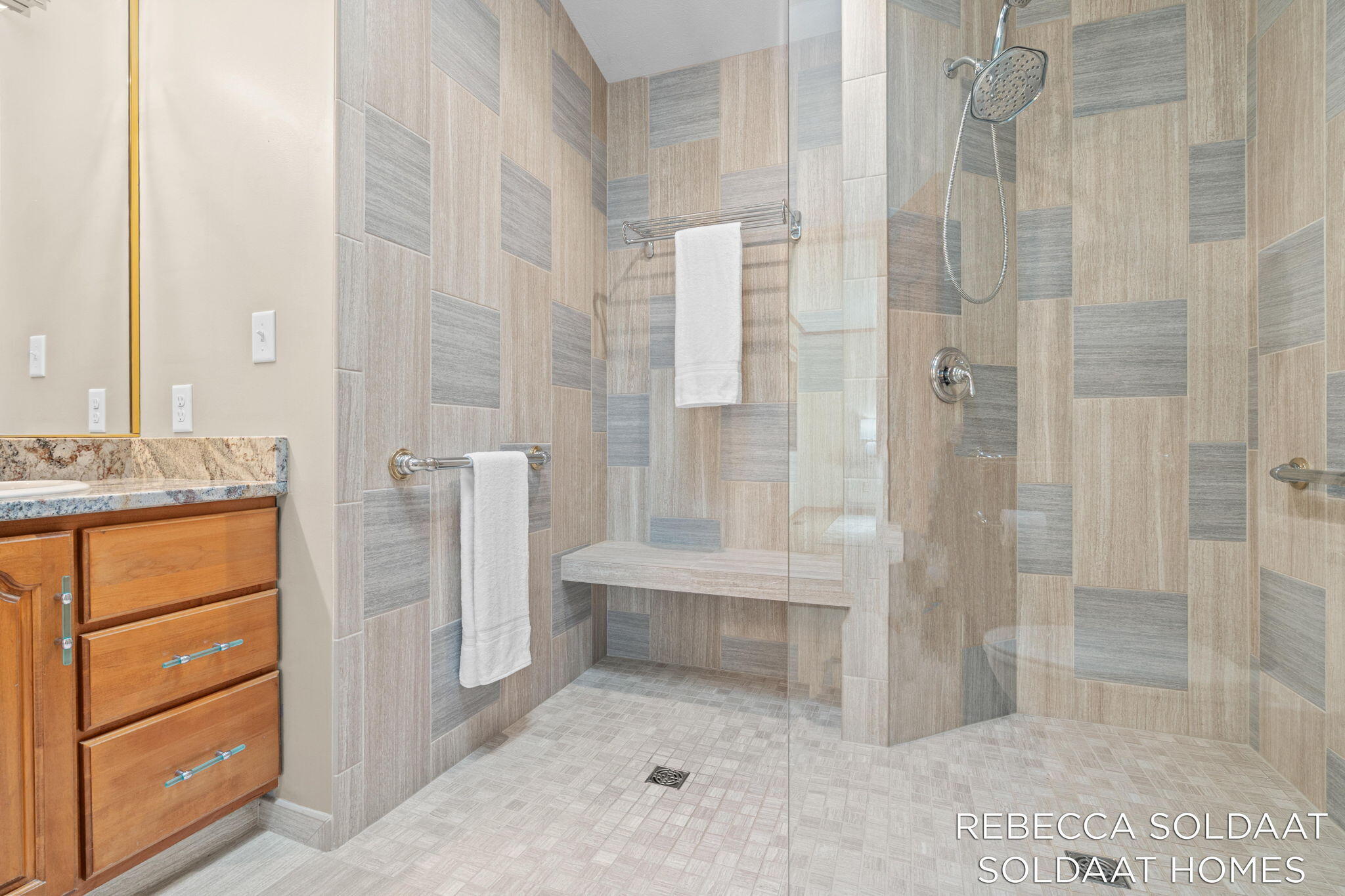 3464 Leonard Street NW Grand Rapids MI 49534