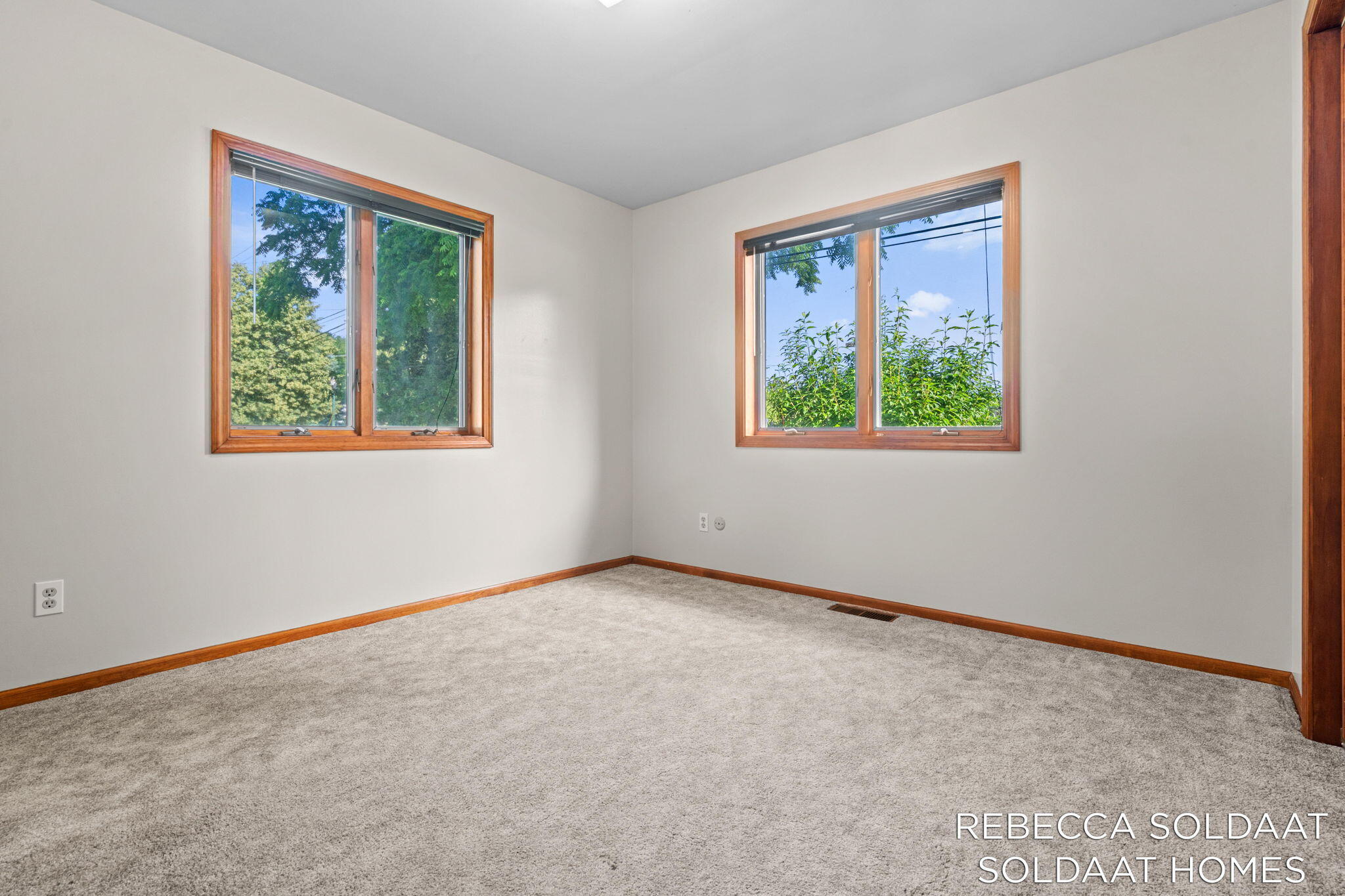 3464 Leonard Street NW Grand Rapids MI 49534