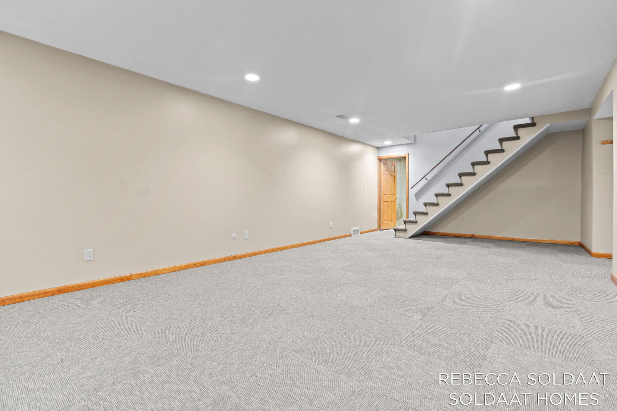 3464 Leonard Street NW Grand Rapids MI 49534