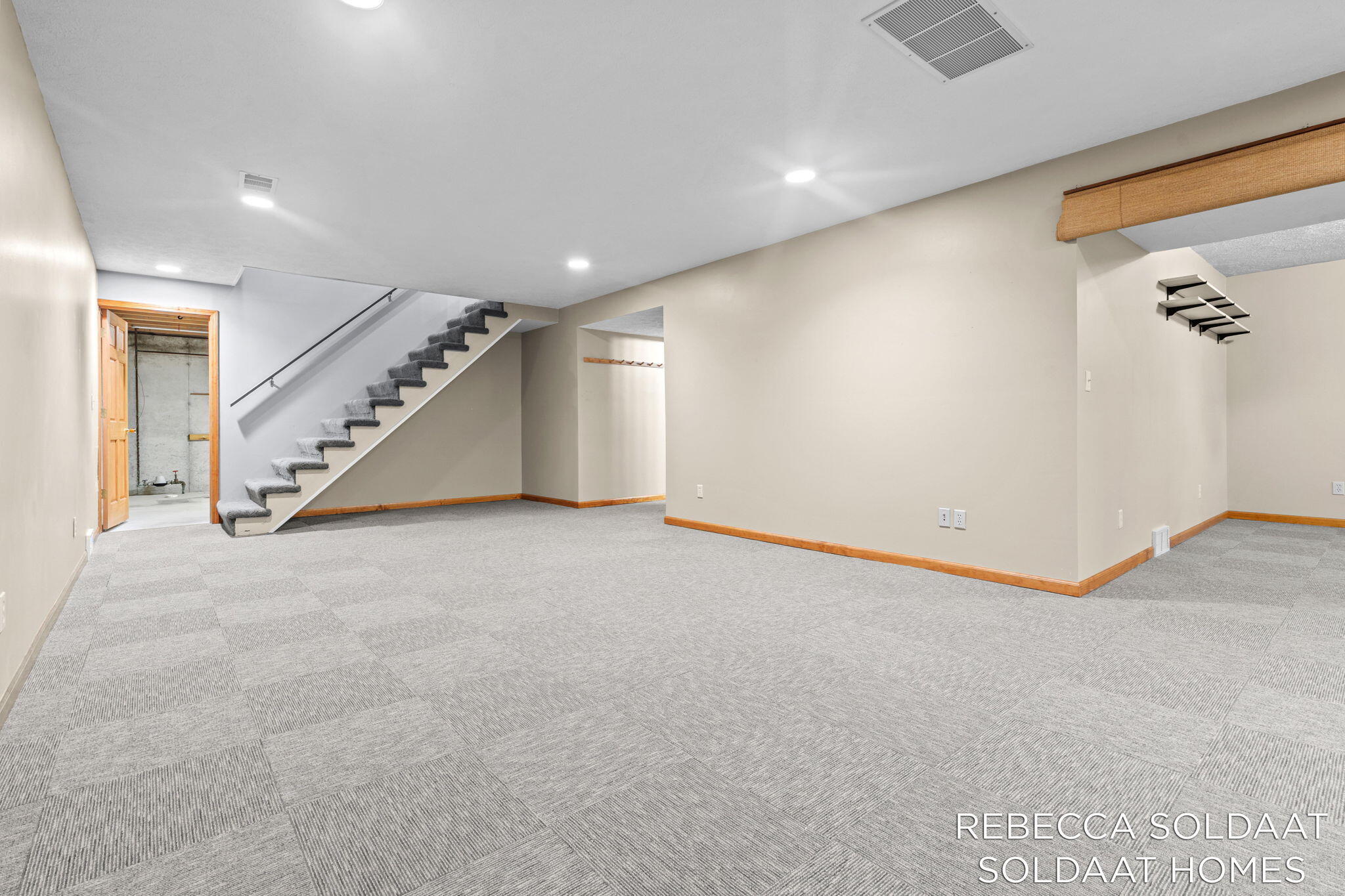 3464 Leonard Street NW Grand Rapids MI 49534