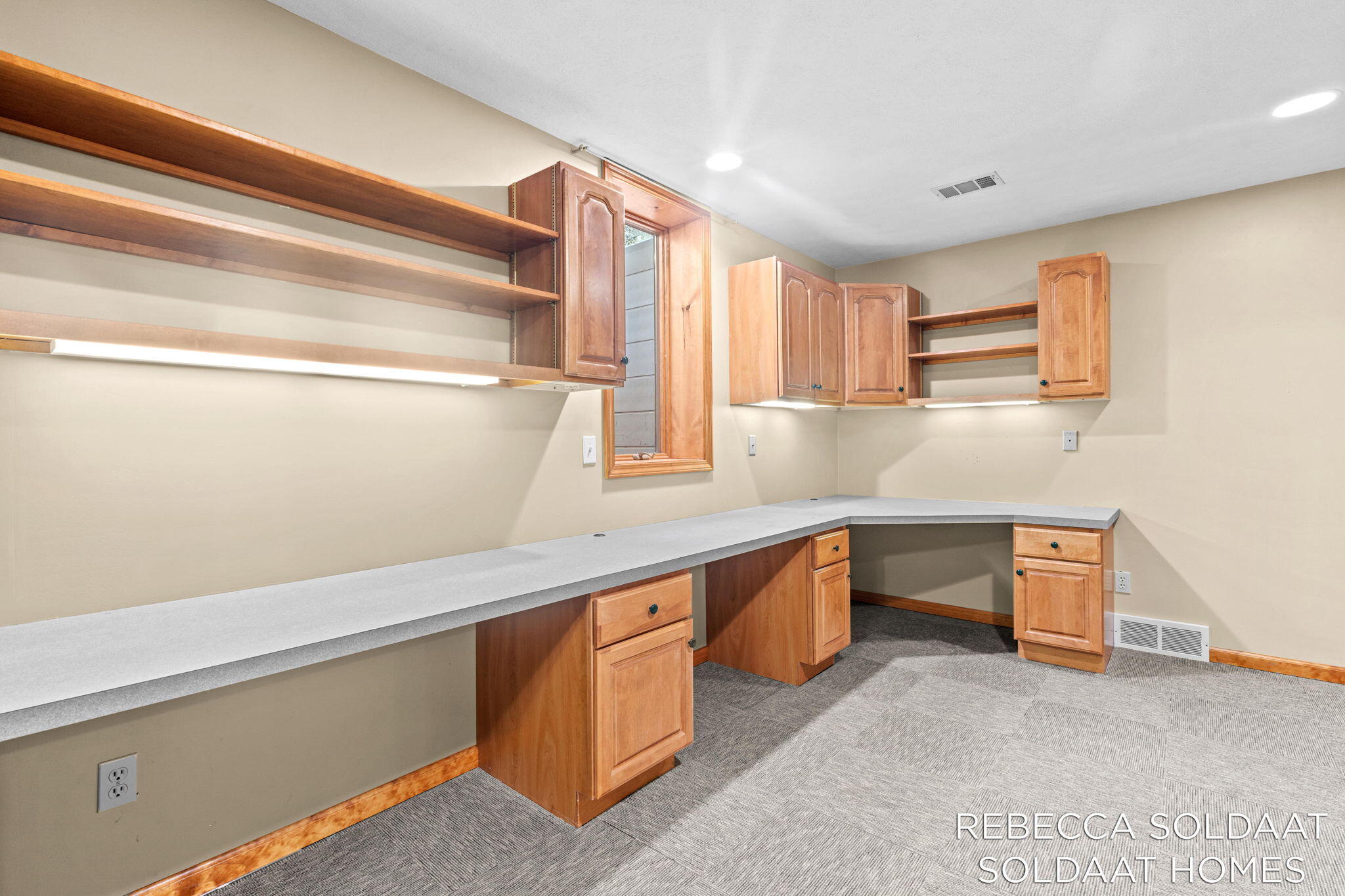 3464 Leonard Street NW Grand Rapids MI 49534