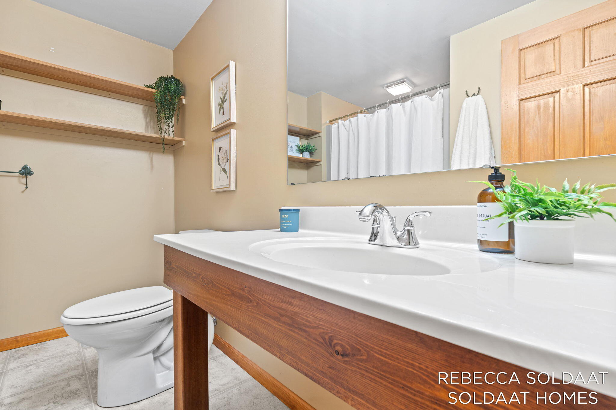 3464 Leonard Street NW Grand Rapids MI 49534