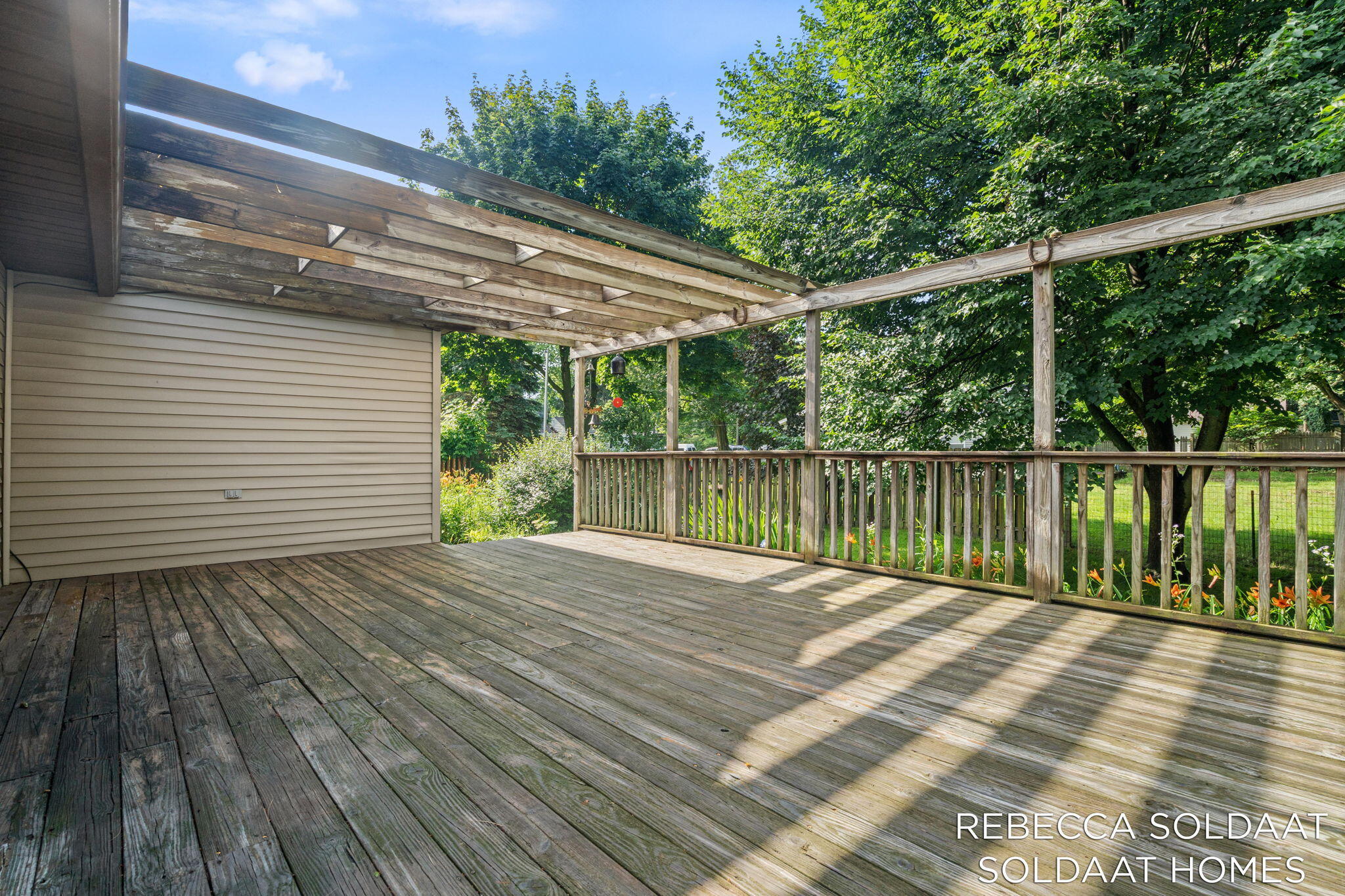 3464 Leonard Street NW Grand Rapids MI 49534