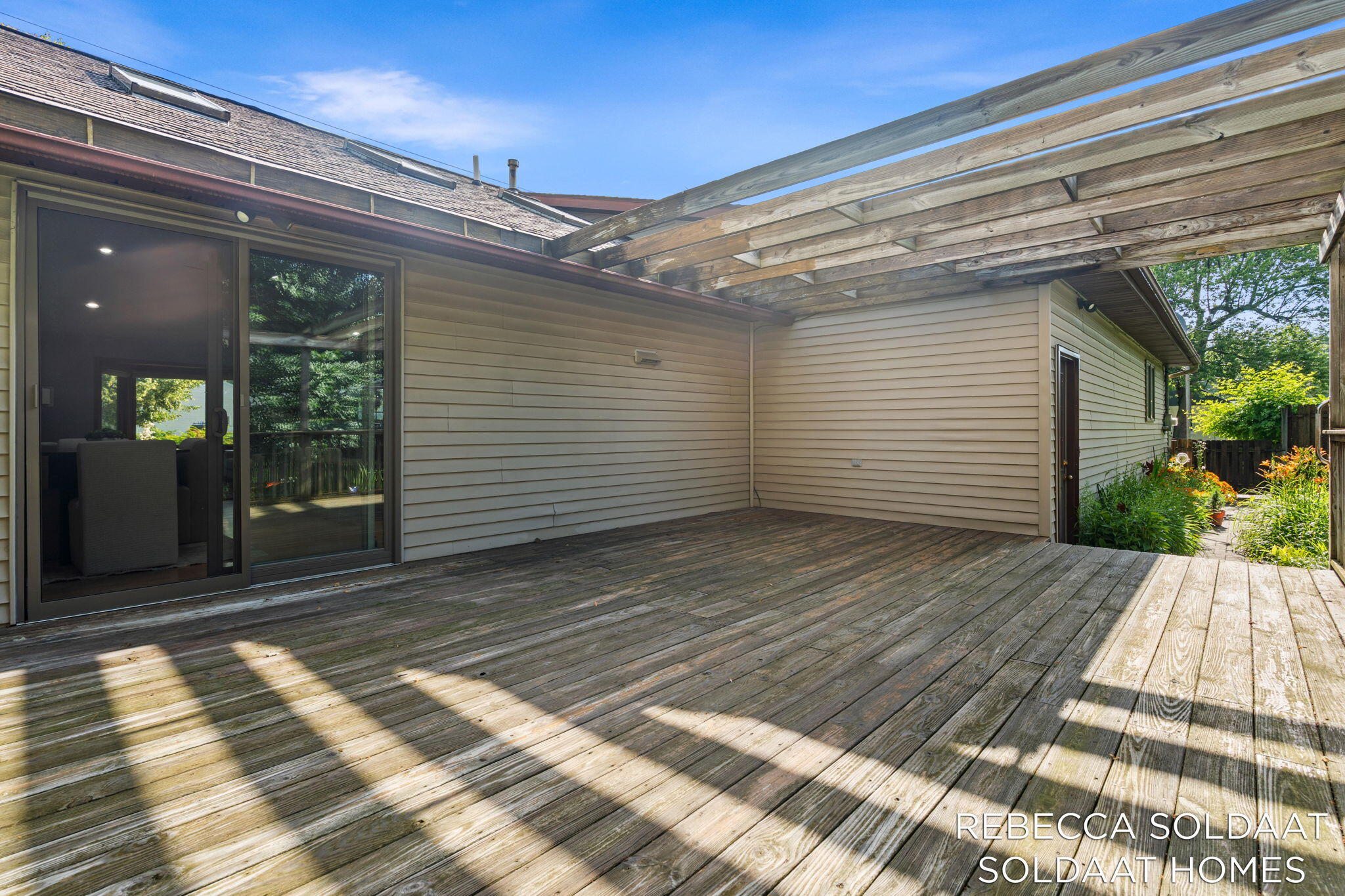 3464 Leonard Street NW Grand Rapids MI 49534