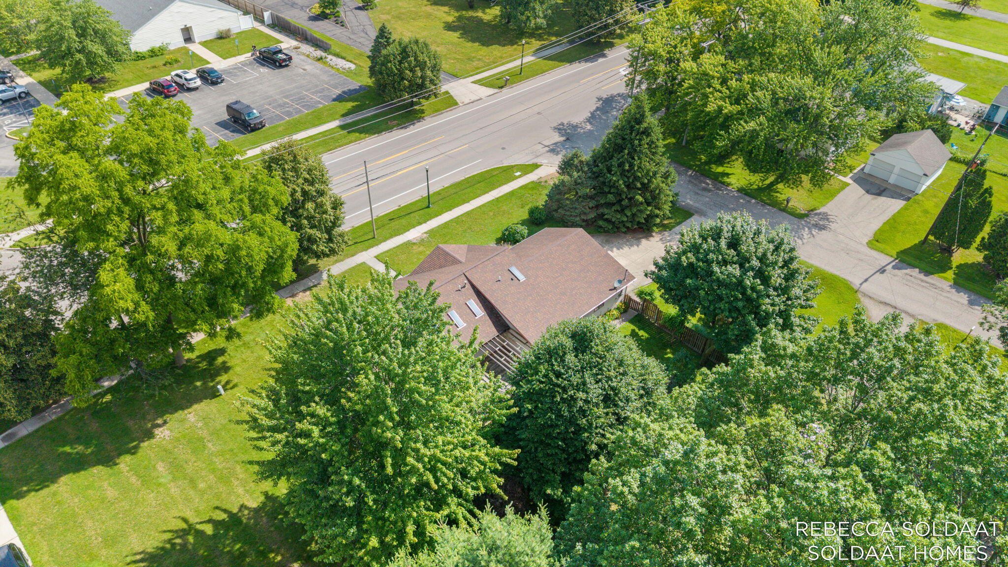 3464 Leonard Street NW Grand Rapids MI 49534