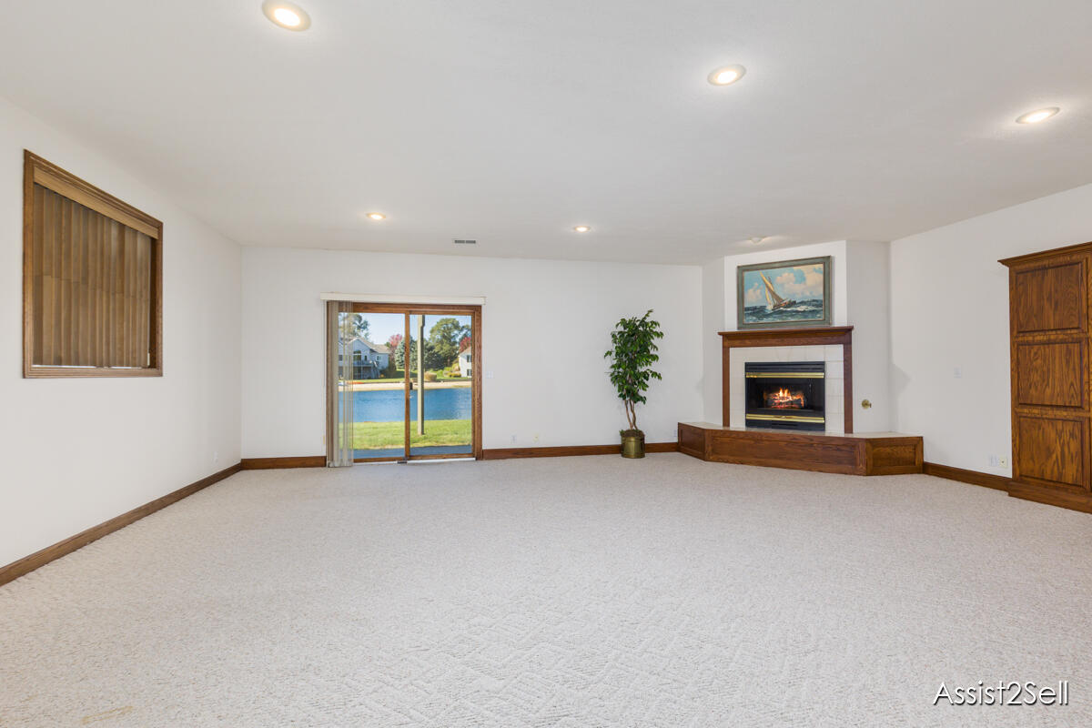 1909 Blue Isle Court Holland MI 49424