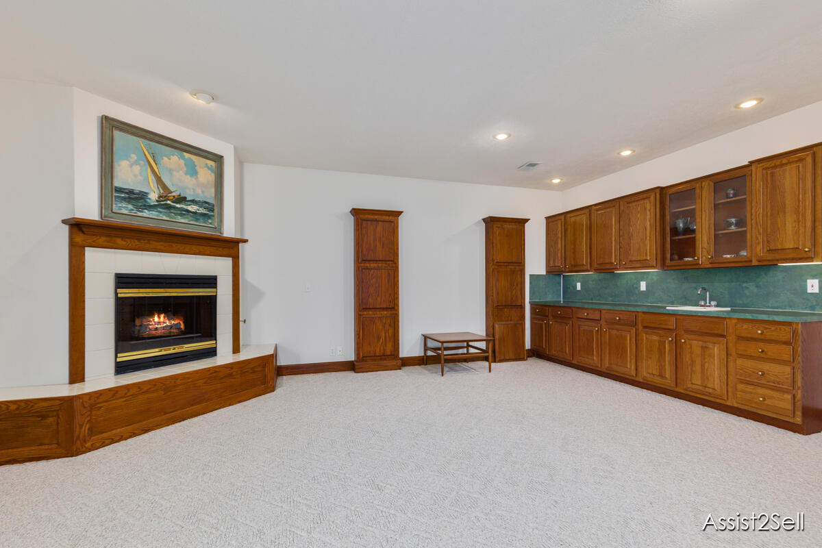 1909 Blue Isle Court Holland MI 49424